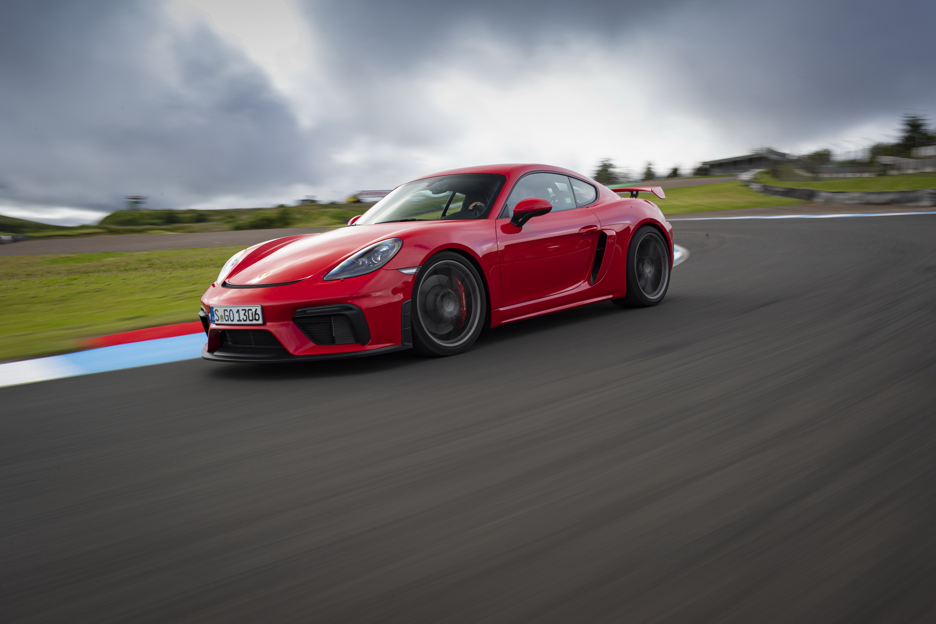 Massive Gallery Lets Us Bask In The Glory Of The 2020 Porsche 718 Cayman GT4