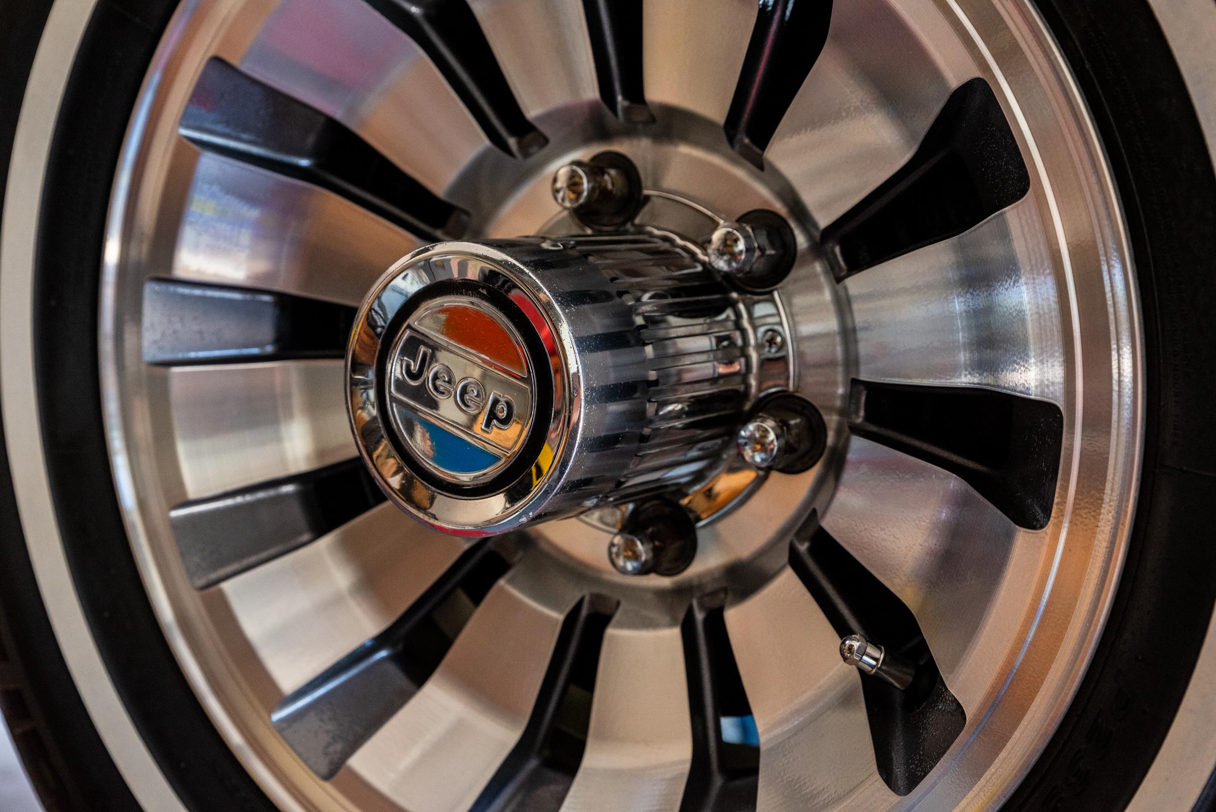 1984 Jeep Grand Wagoneer With ‘Vette LS1 V8 Swap Sells For A Cool $61,000