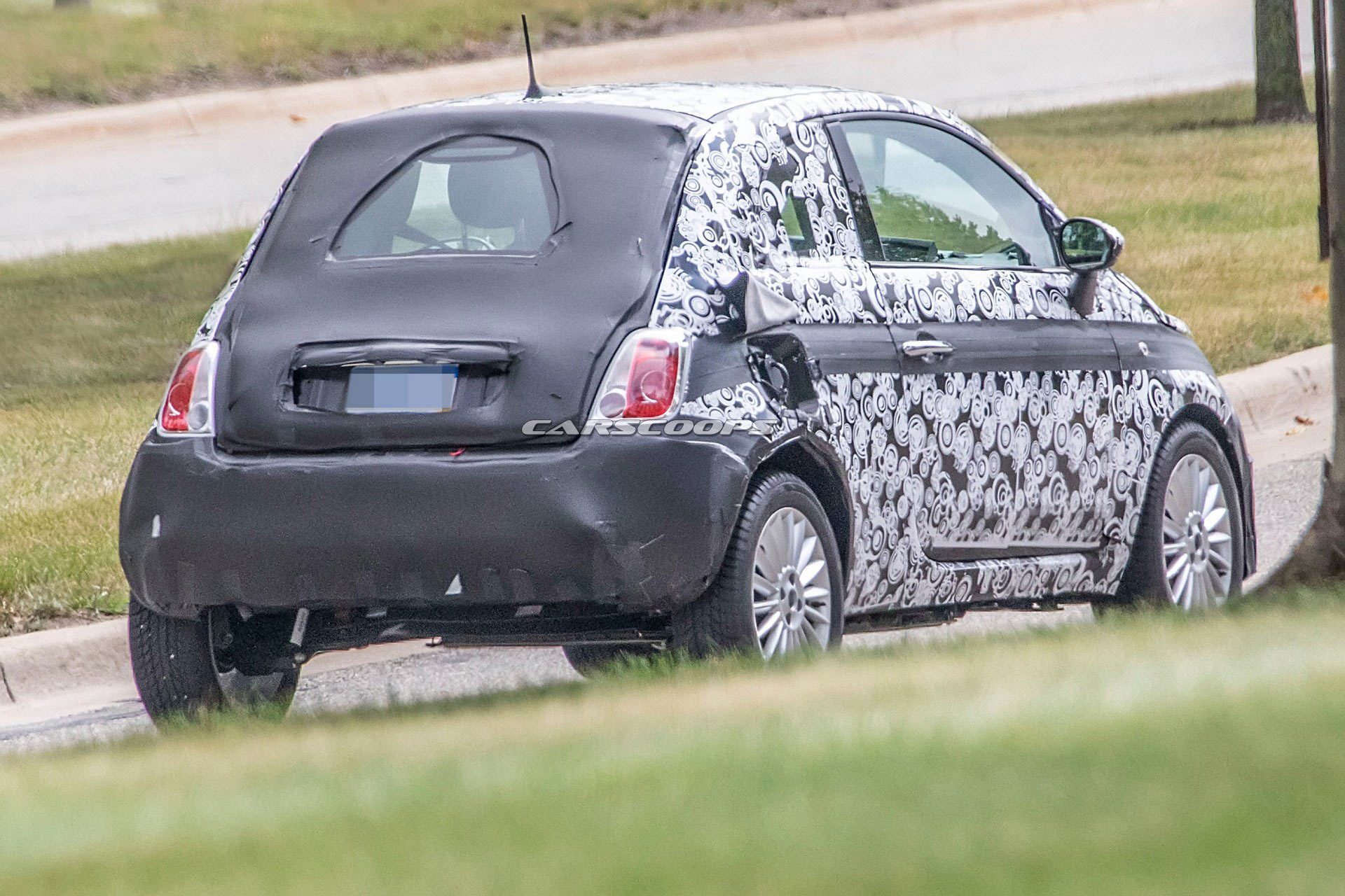 2020 Fiat 500e Spied, Promises To Be An “Urban Tesla”