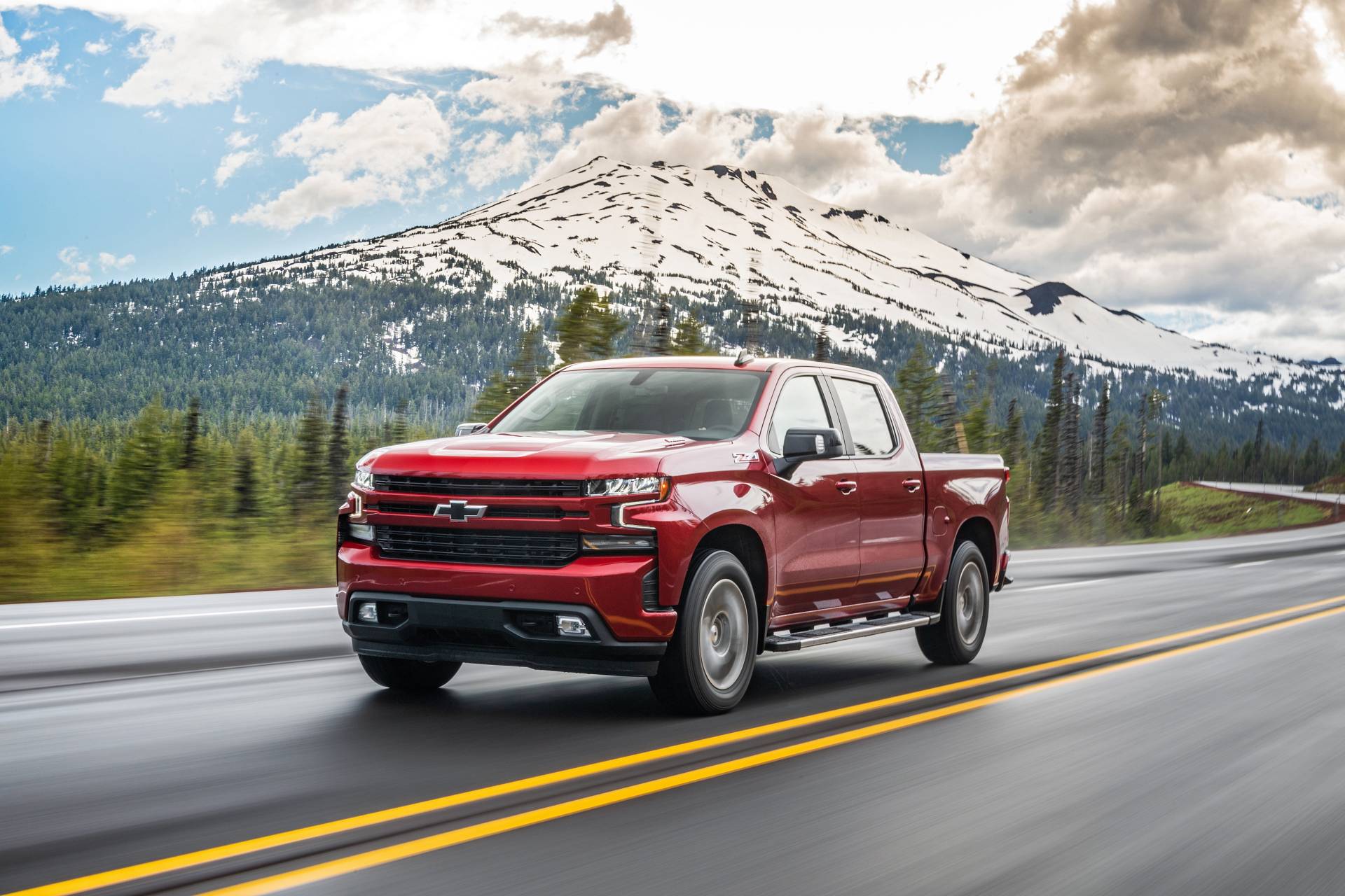 2020 Chevy Silverado 1500 Diesel Tops Rivals With EPA-Estimated 33 MPG Highway