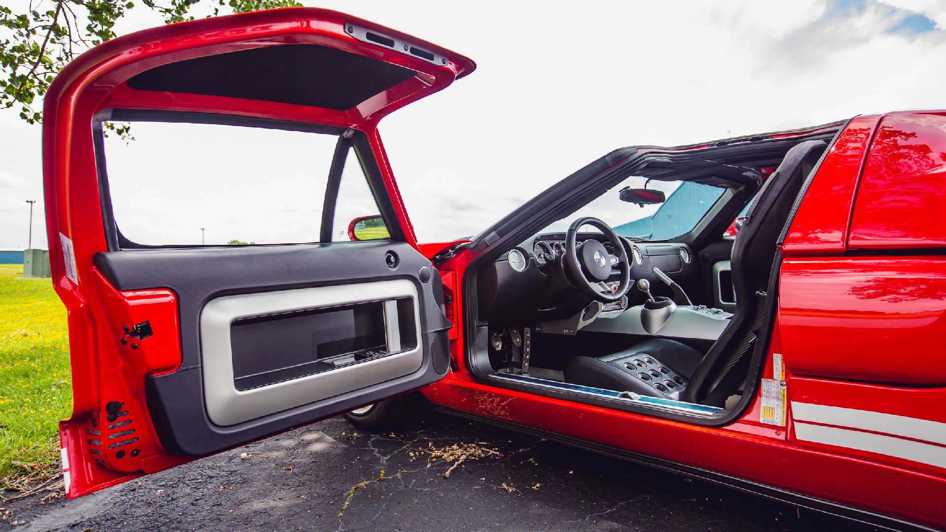 2006 Ford GT Is Up For Auction With Just 11.7 Miles Since New