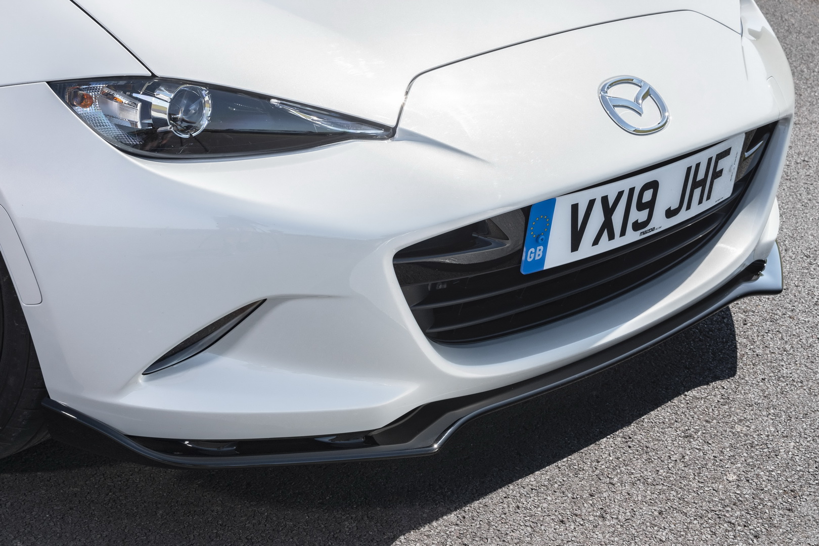 Personalize Your Mazda MX-5 With The Optional Cup And Design Packs