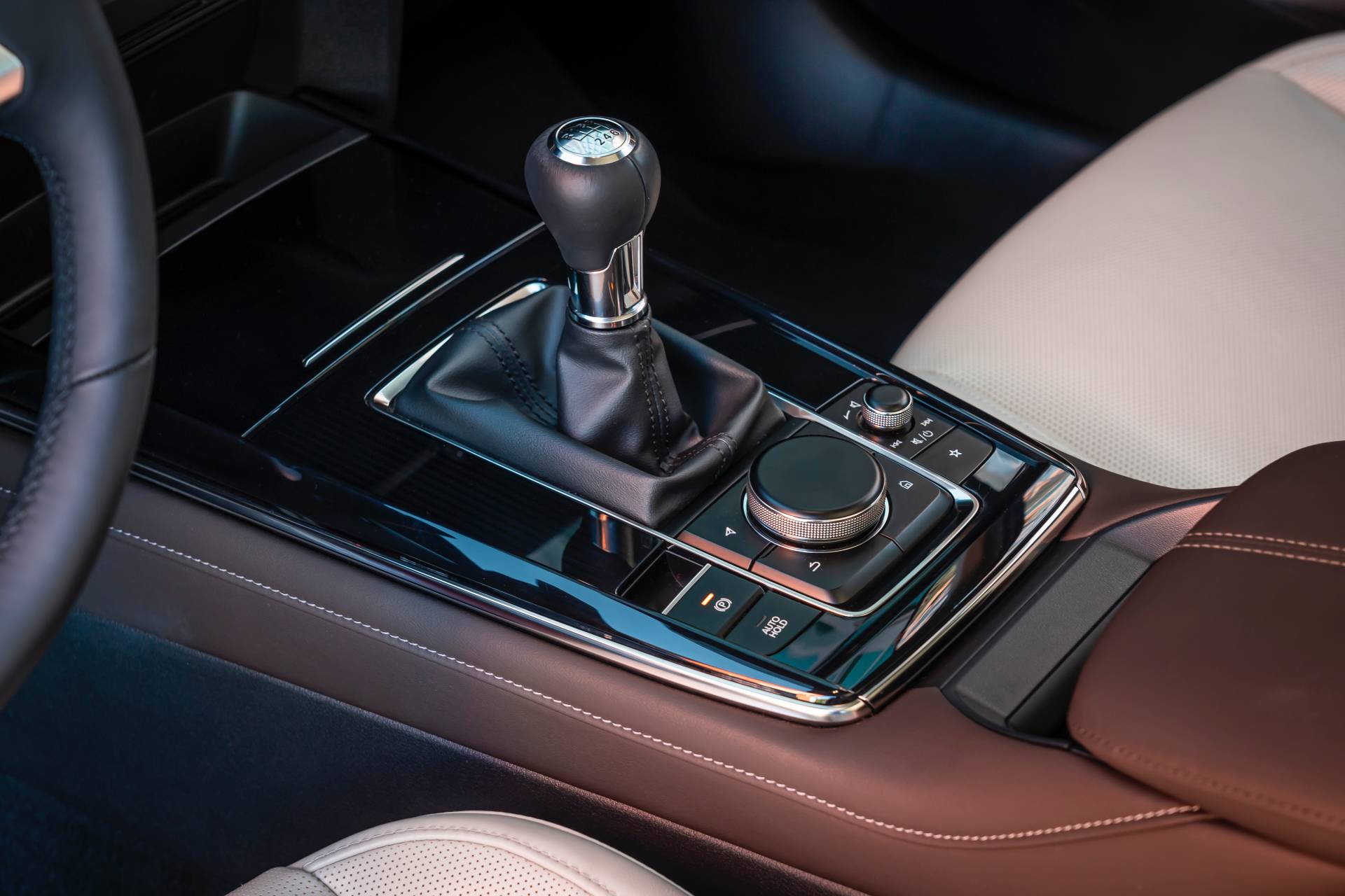 Europe’s 2020 Mazda CX-30 Reveals All Its Secrets In 206 Photos