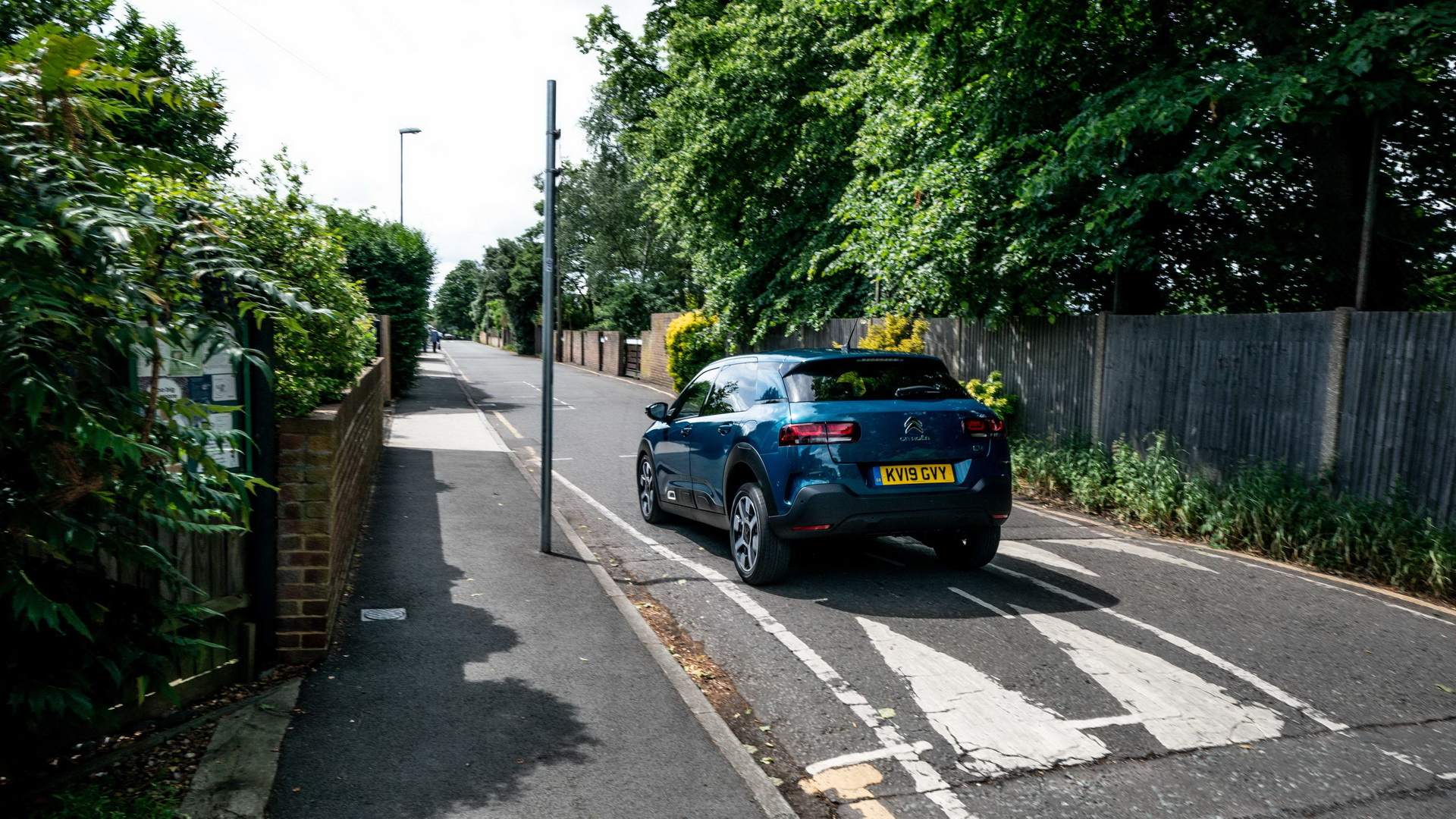 Citroen’s Progressive Hydraulic Cushion Technology Can Make Speed Bumps Less Of An Issue