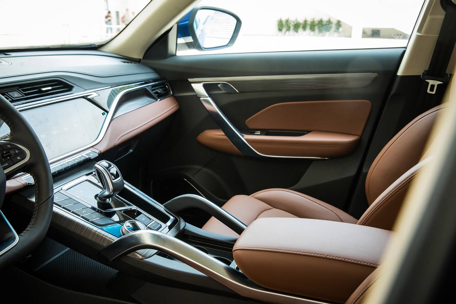 Facelifted Geely Bo Yue Pro Gains “Super Brain,” Updated Engines And Styling