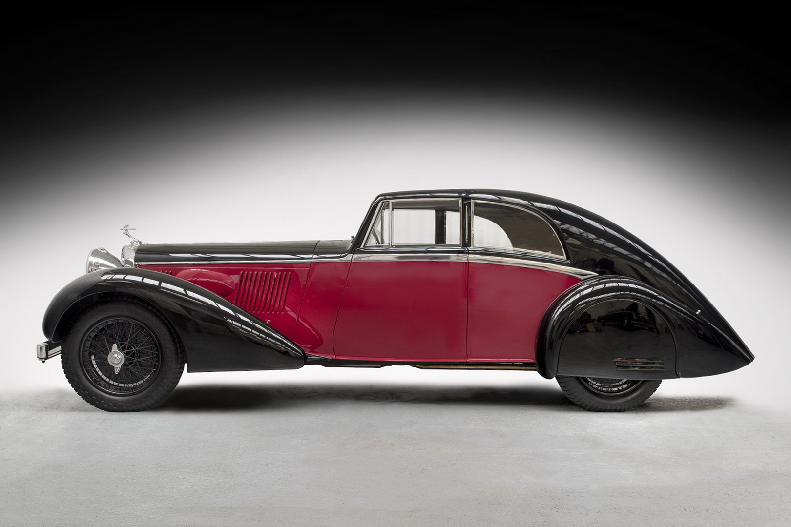 Alvis Resurrected After Long Slumber, Blends Heritage With Modern Technology