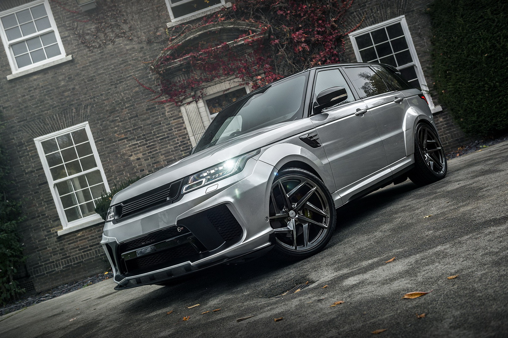 Range Rover Sport SVR By Kahn Goes For A Princely £101k