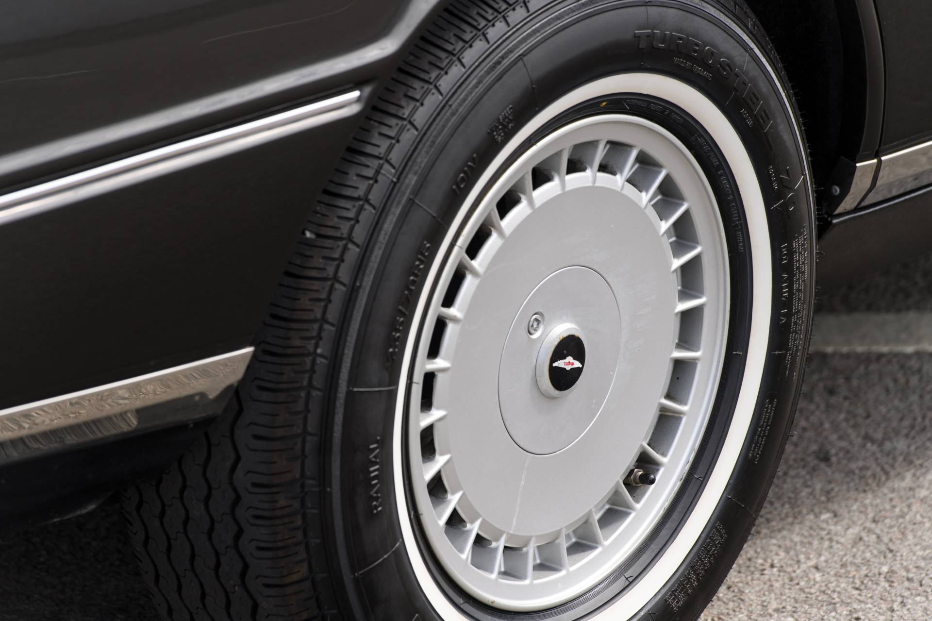 This 1987 Aston Martin Lagonda Shooting Brake Conversion Is Weirdly Appealing