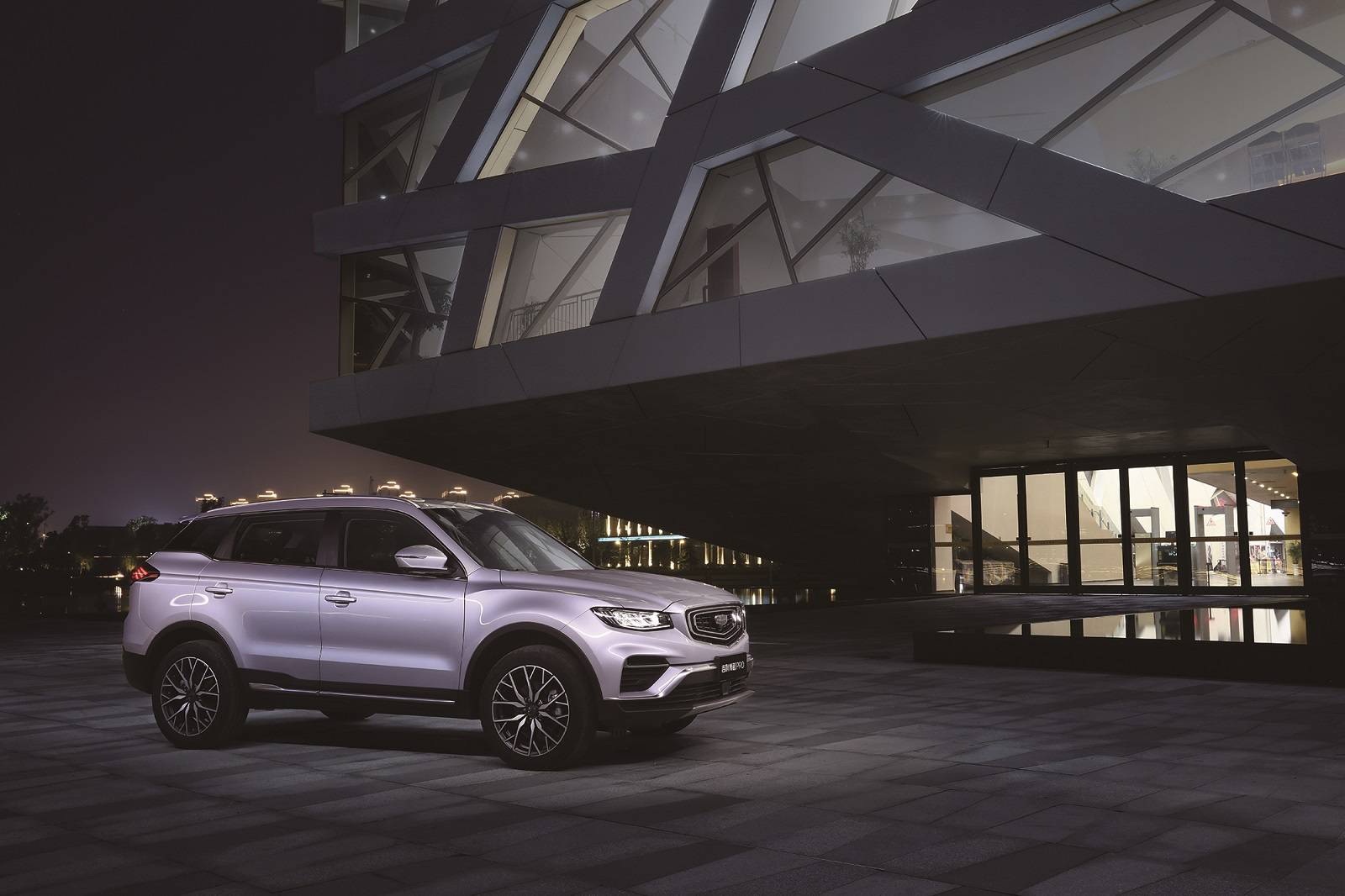 Facelifted Geely Bo Yue Pro Gains “Super Brain,” Updated Engines And Styling