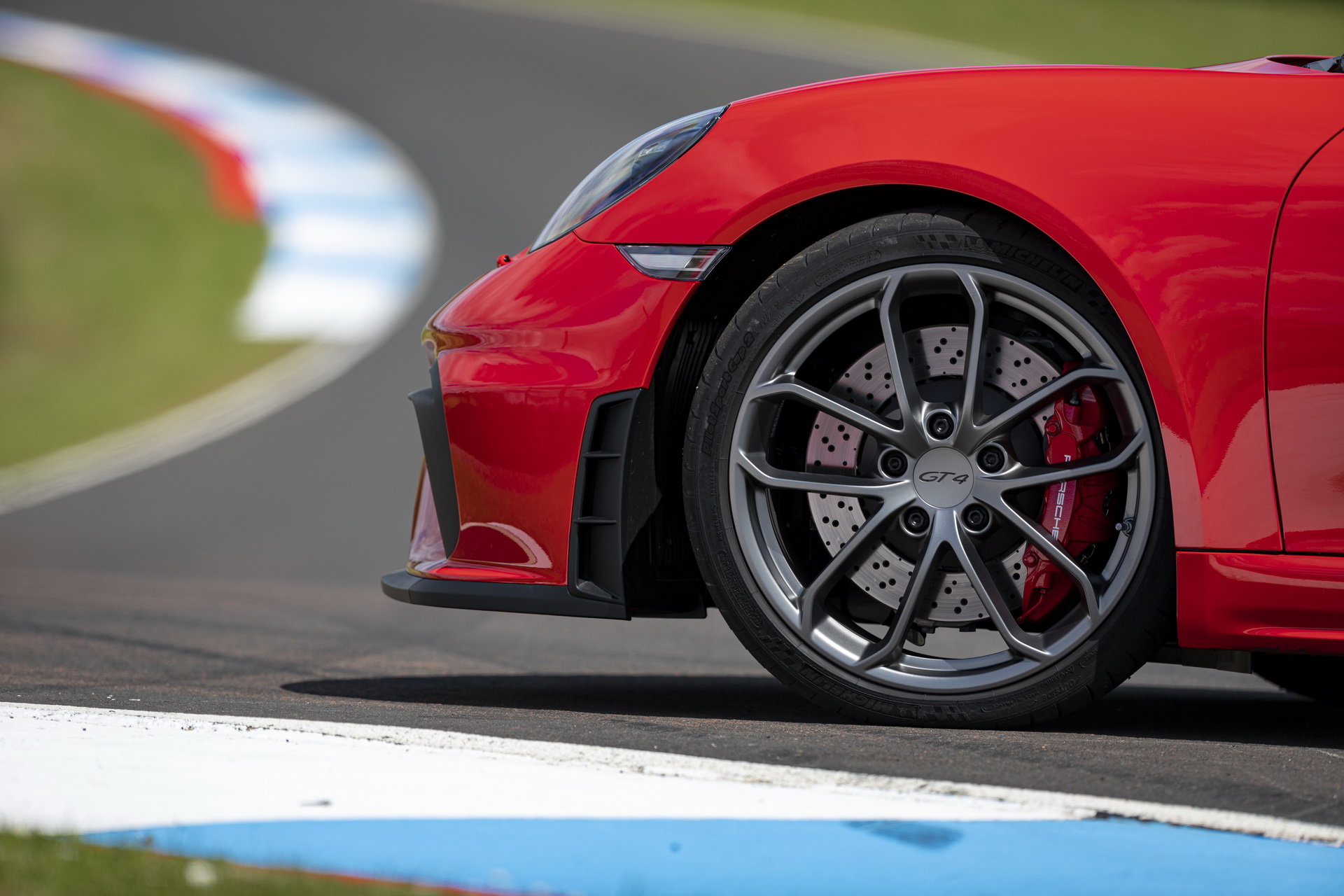 Massive Gallery Lets Us Bask In The Glory Of The 2020 Porsche 718 Cayman GT4