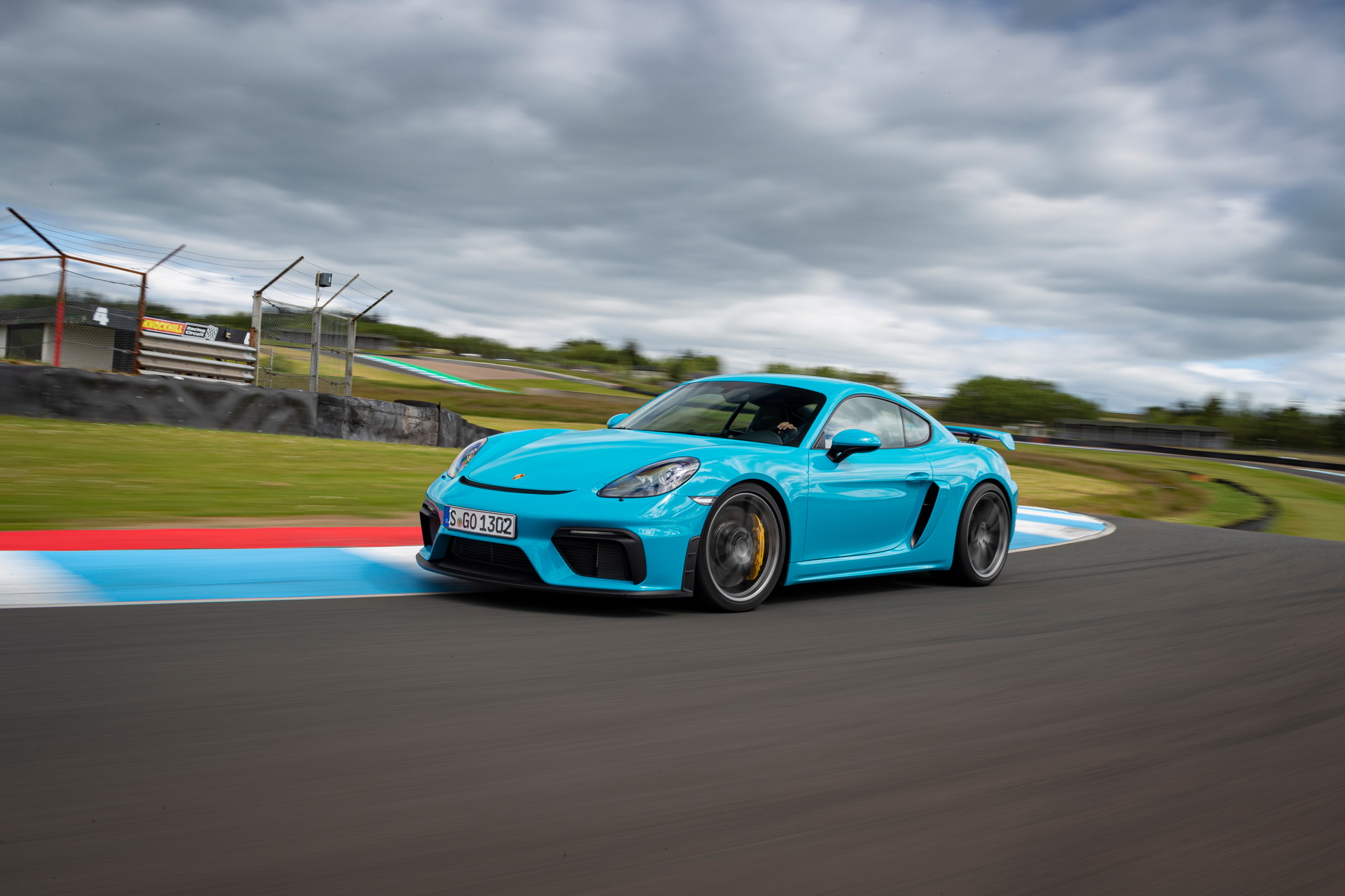 Massive Gallery Lets Us Bask In The Glory Of The 2020 Porsche 718 Cayman GT4
