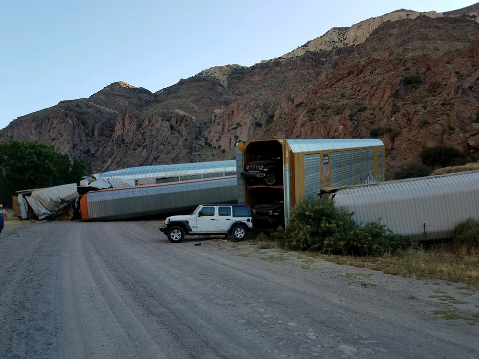 Jeep Gladiators And Other Models Wrecked In Nevada Train Derailment