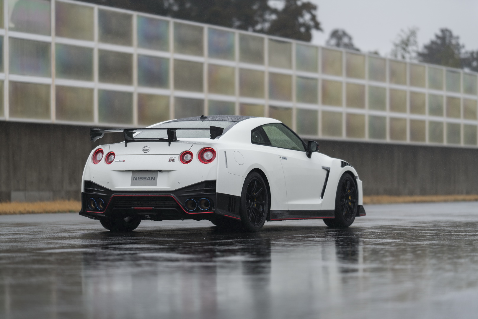 Nissan Prices 2020 GT-R From $113,540, NISMO From $210,740; Drops Over 120 Photos Too
