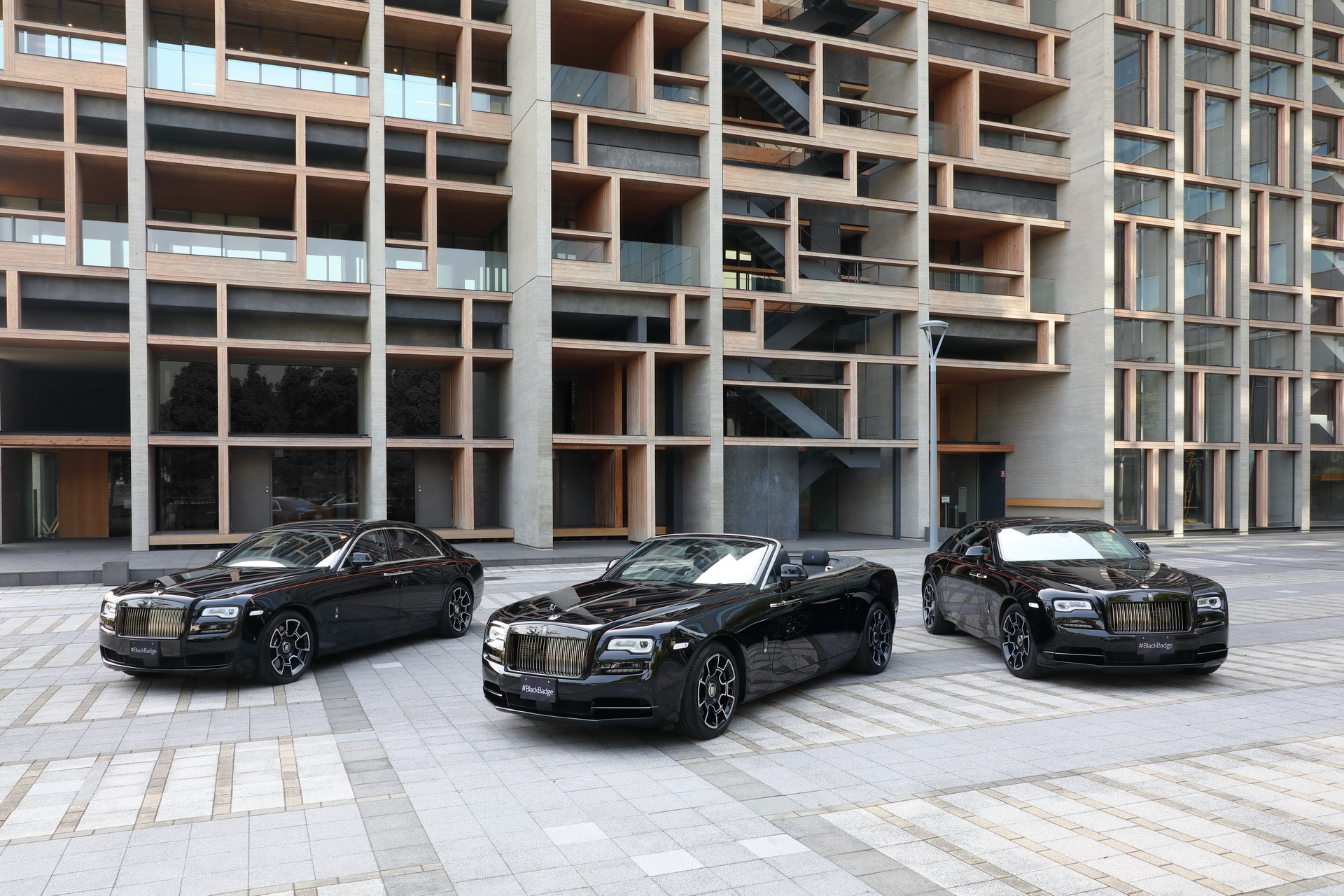 Rolls-Royce Black Badge Models Take Over The Streets Of Tokyo
