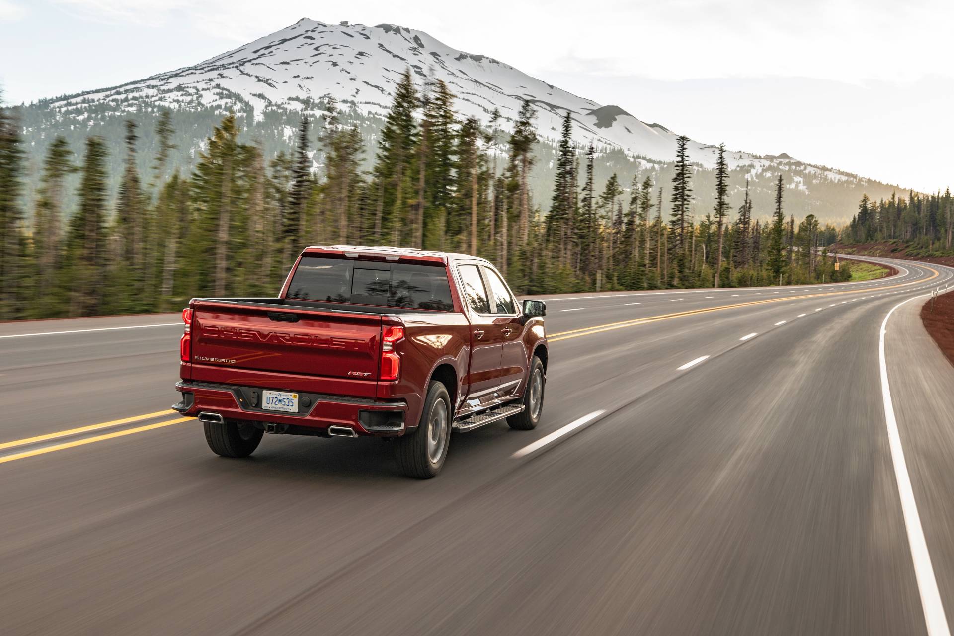 2020 Chevy Silverado 1500 Diesel Tops Rivals With EPA-Estimated 33 MPG Highway