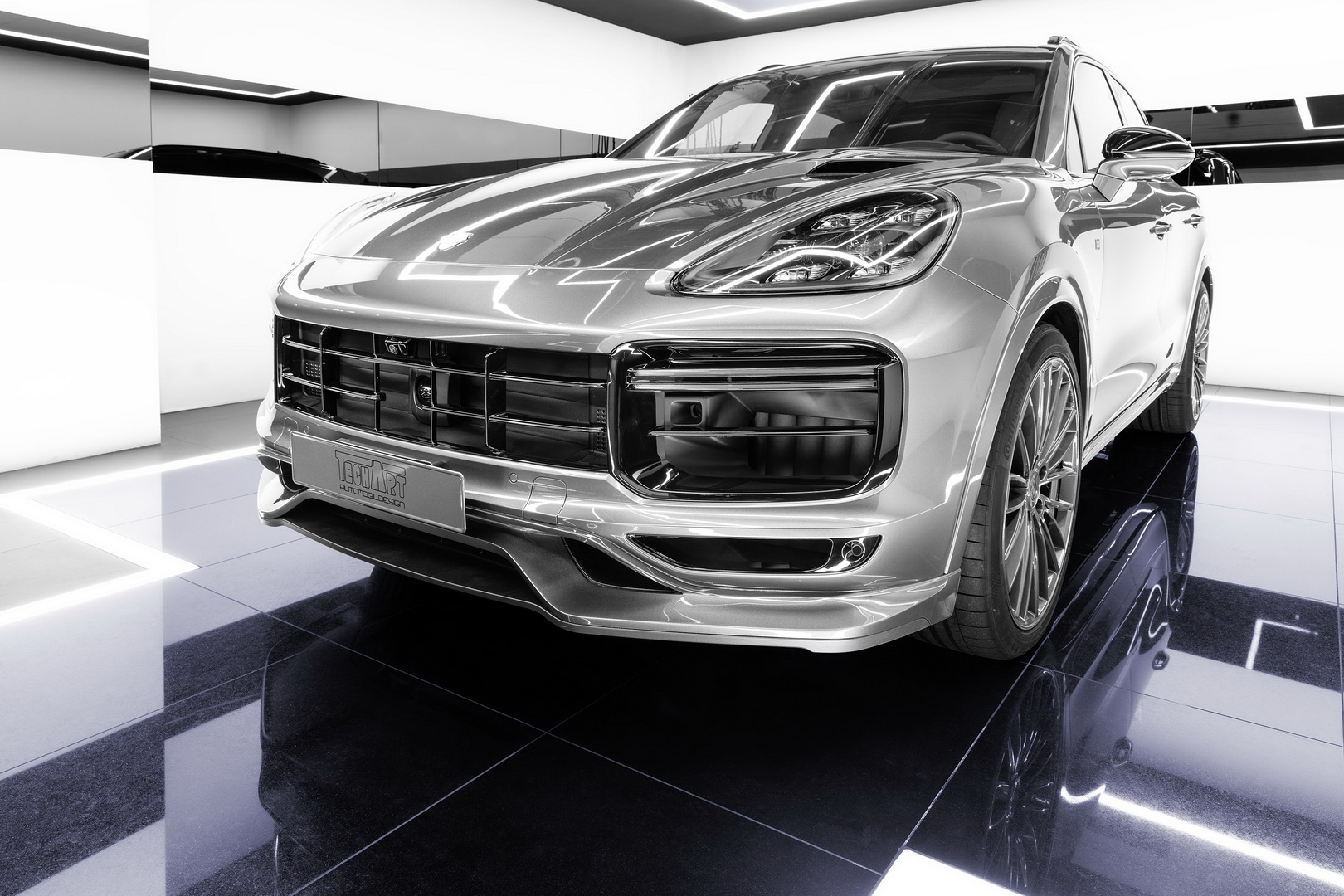 Porsche Cayenne Pays Another Visit To TechArt, Gets Visual And Power Upgrades