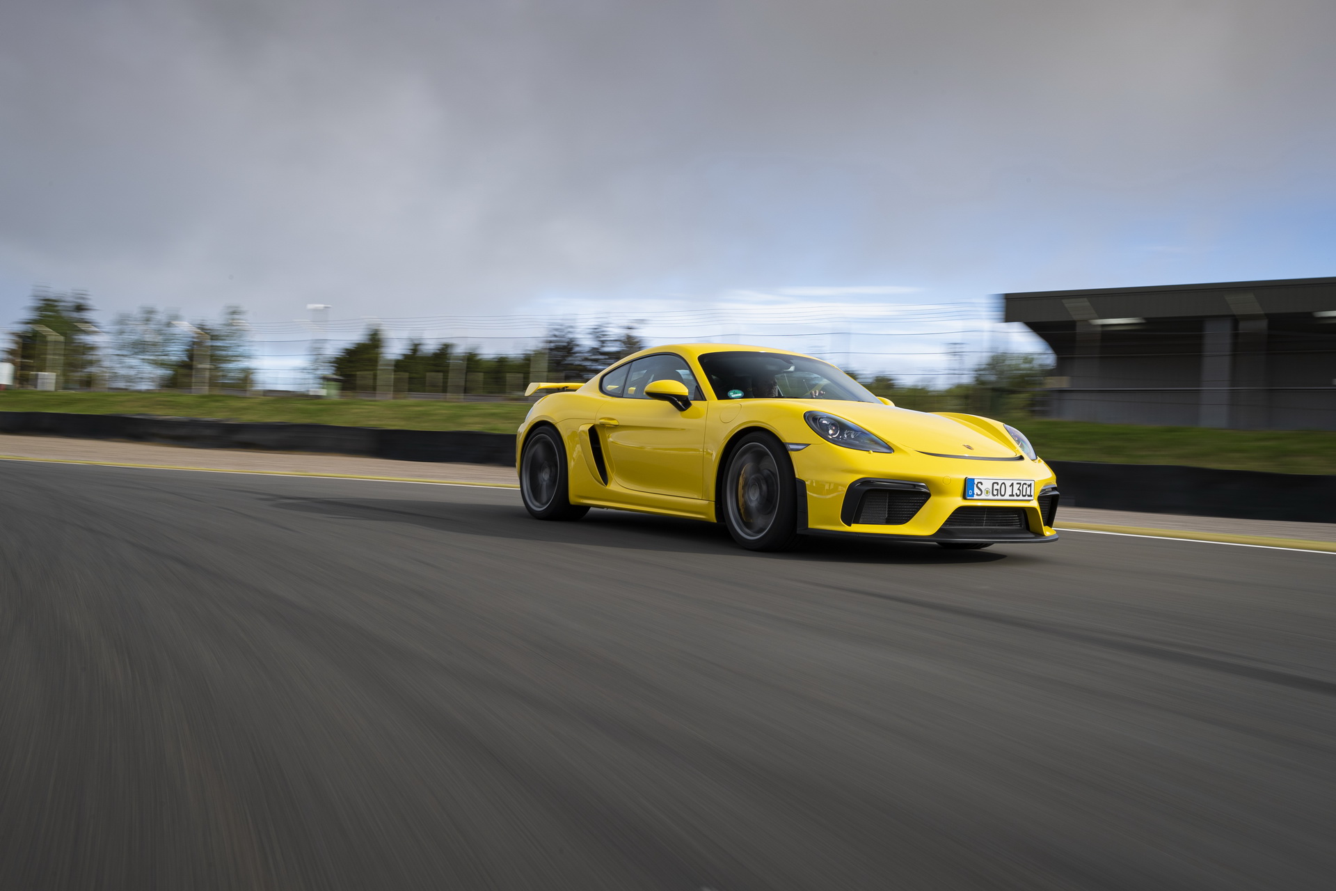 Massive Gallery Lets Us Bask In The Glory Of The 2020 Porsche 718 Cayman GT4