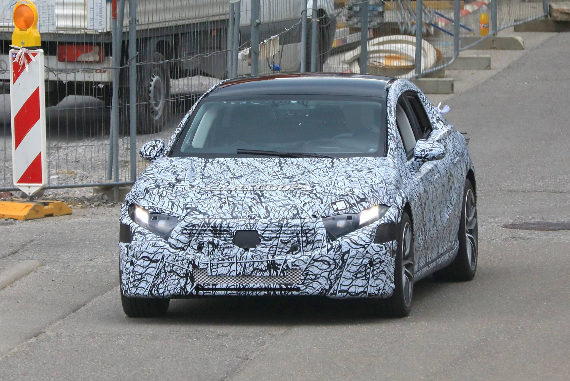 2021 Mercedes EQS Electric Flagship Shows Production Body, Should Porsche Taycan Worry?