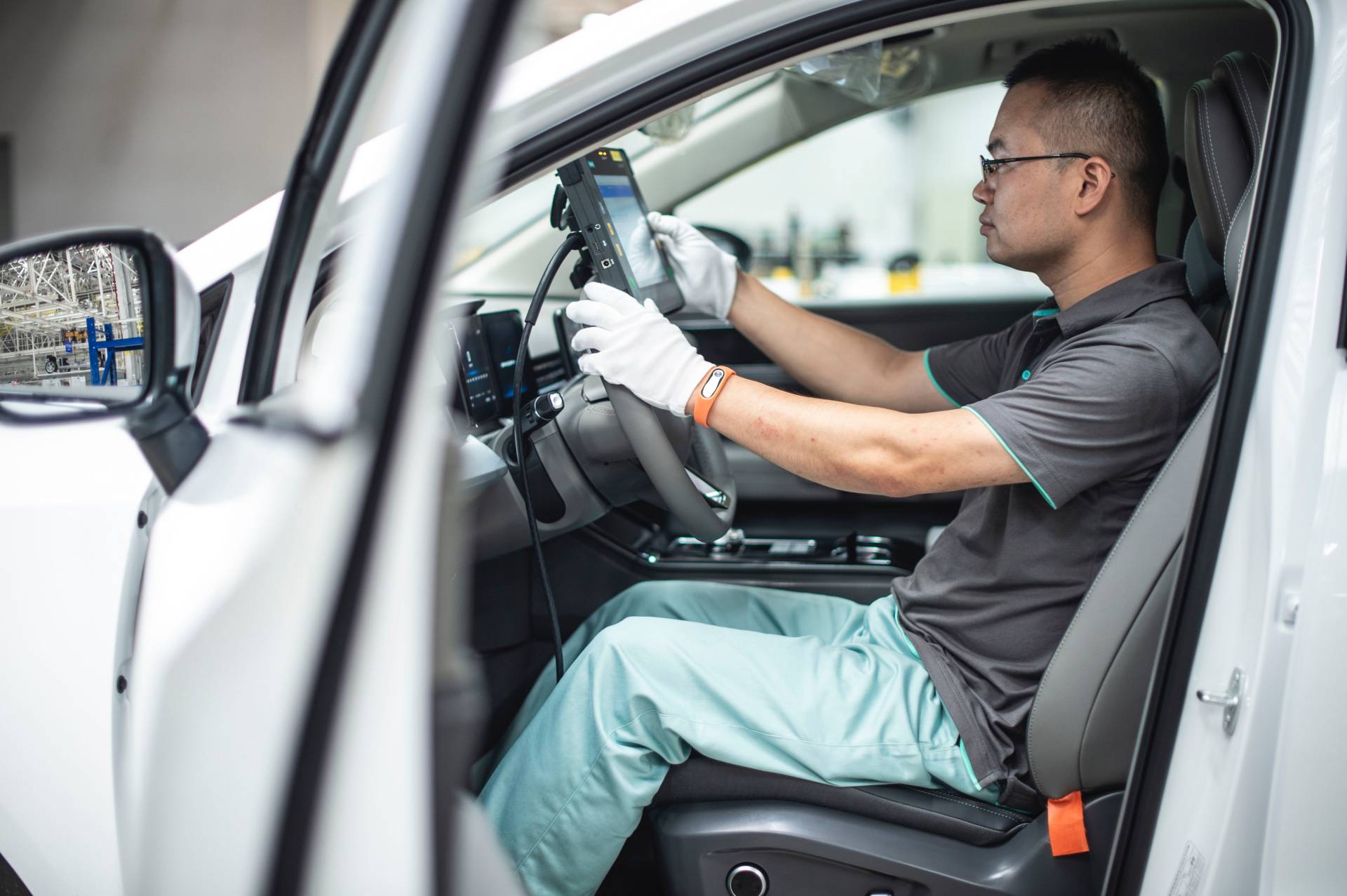 Aiways U5 EV Reaches Frankfurt After Epic 9,334-Mile Drive From China, Sets World Record