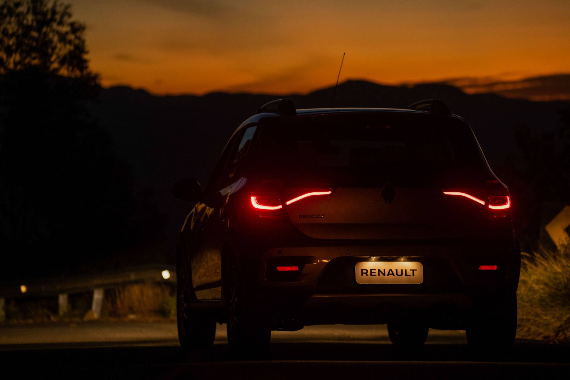 2020 Renault Logan, Sandero And Stepway Unveiled In Brazil With New Styling, CVT Option