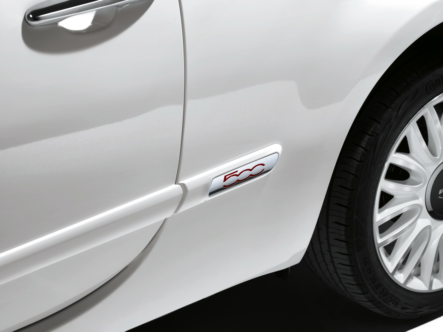 Fiat 500 Gets Its Umpteenth Special Edition: The Dolcevita