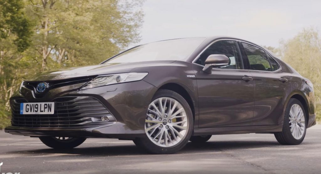  Europe’s Toyota Camry Hybrid Is Not Exciting To Drive, But It Does The Job Without Complaining