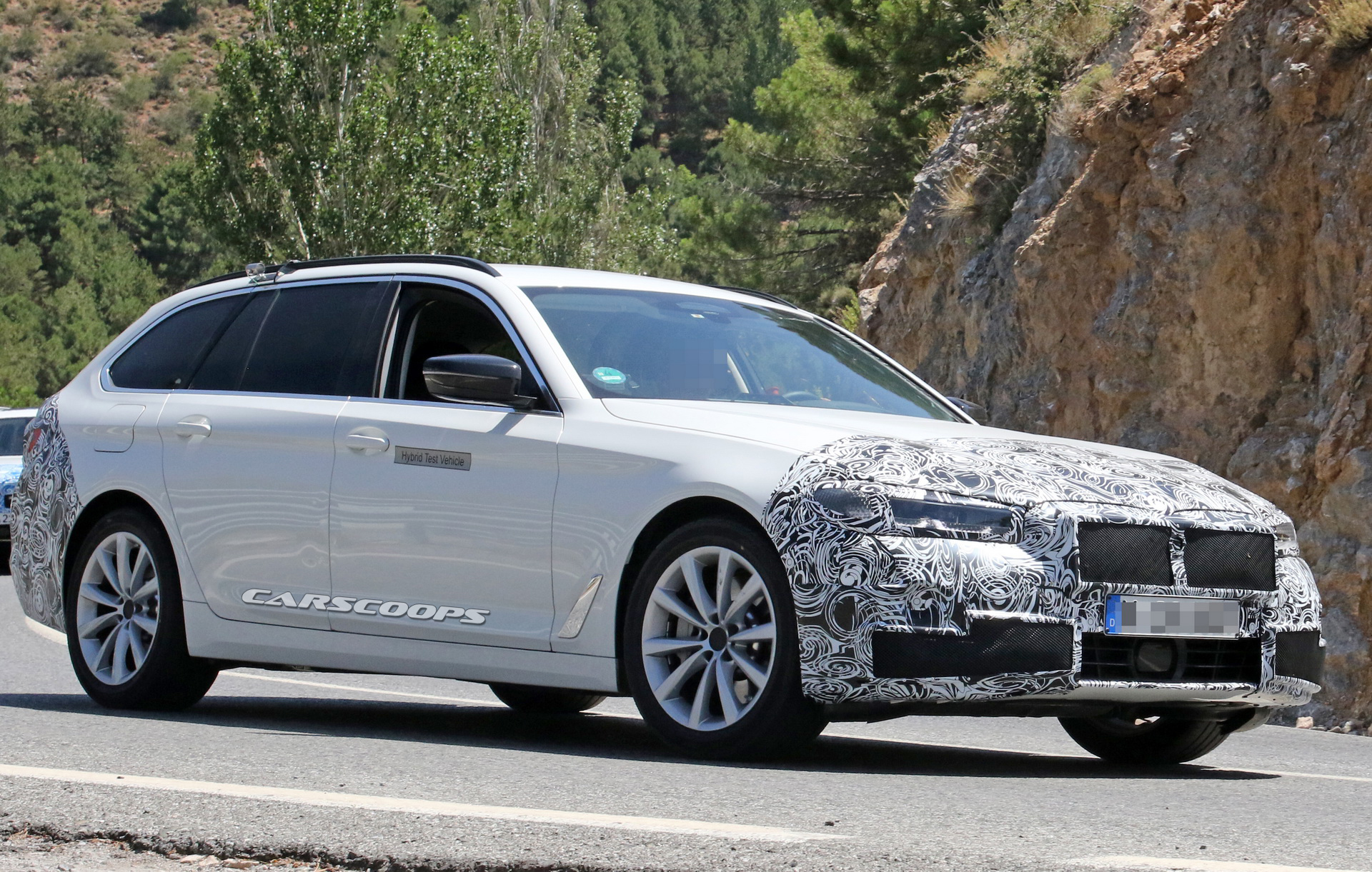 Facelifted 2020 BMW 5-Series Spotted With A Plug-In Hybrid Powertrain