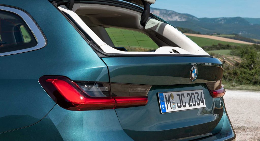  Did You Know The BMW 3-Series Touring’s Rear Window Can Be Opened?