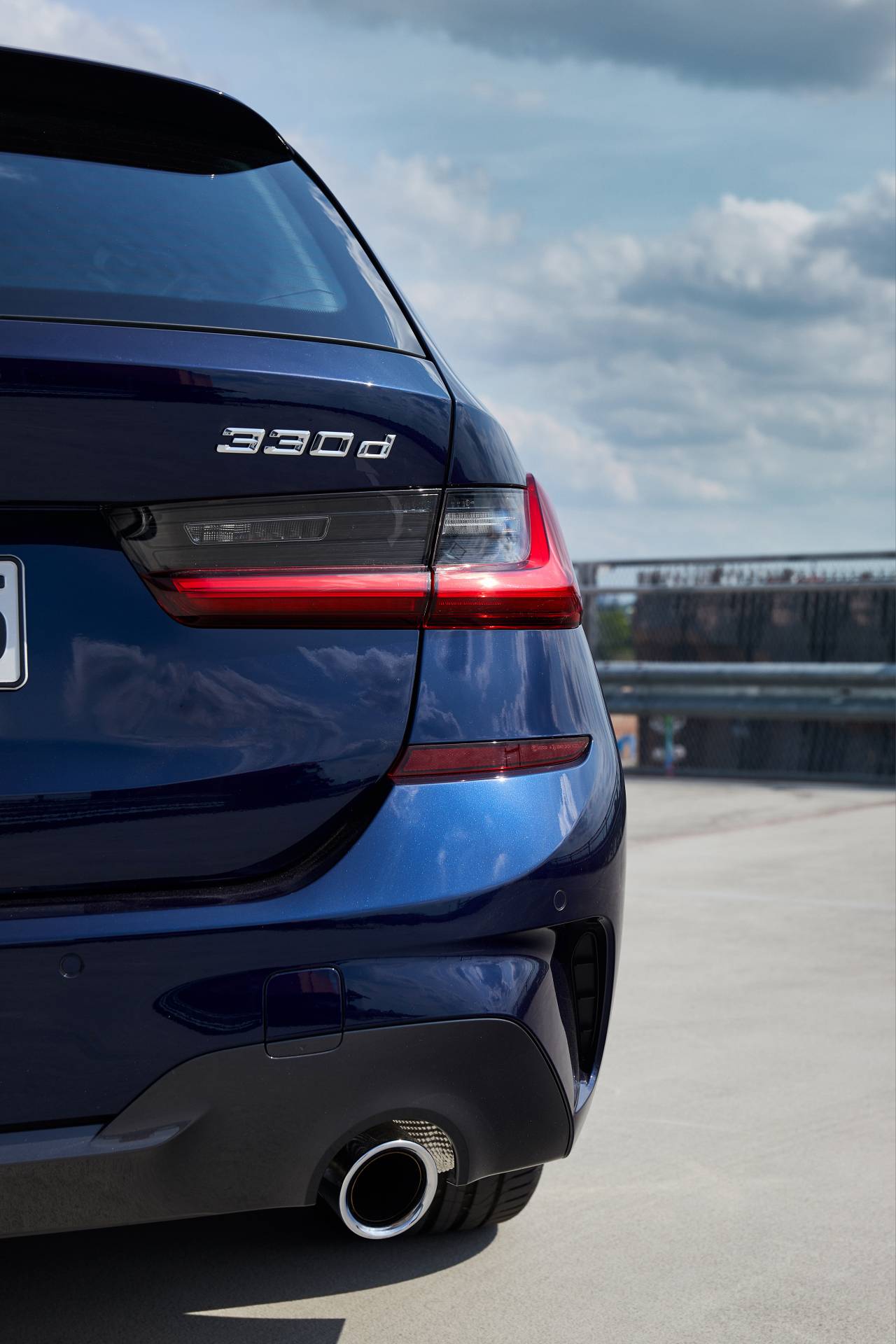 BMW Teases U.S. With “Forbidden Fruit” 2020 3 Series Touring Gallery