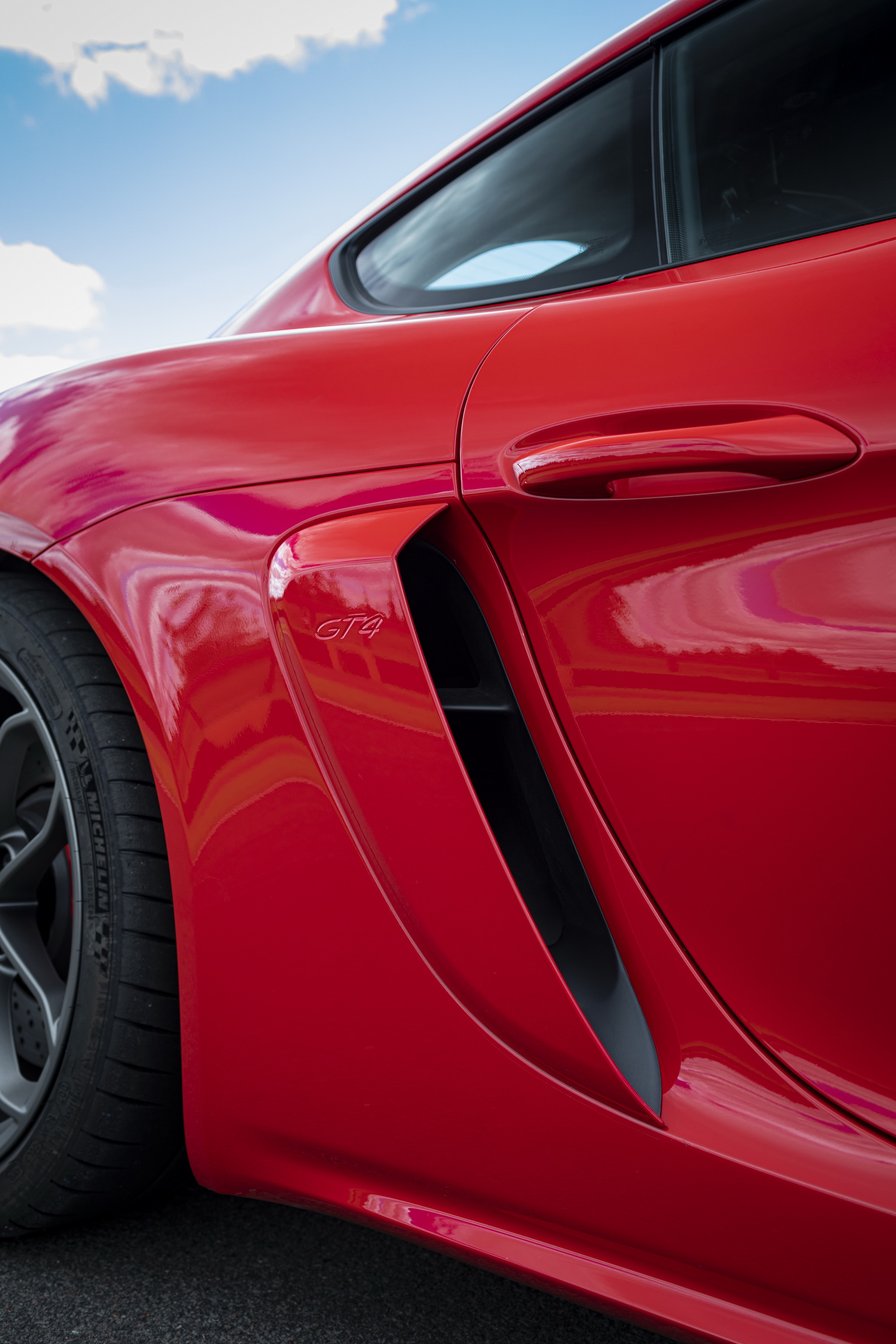 Massive Gallery Lets Us Bask In The Glory Of The 2020 Porsche 718 Cayman GT4