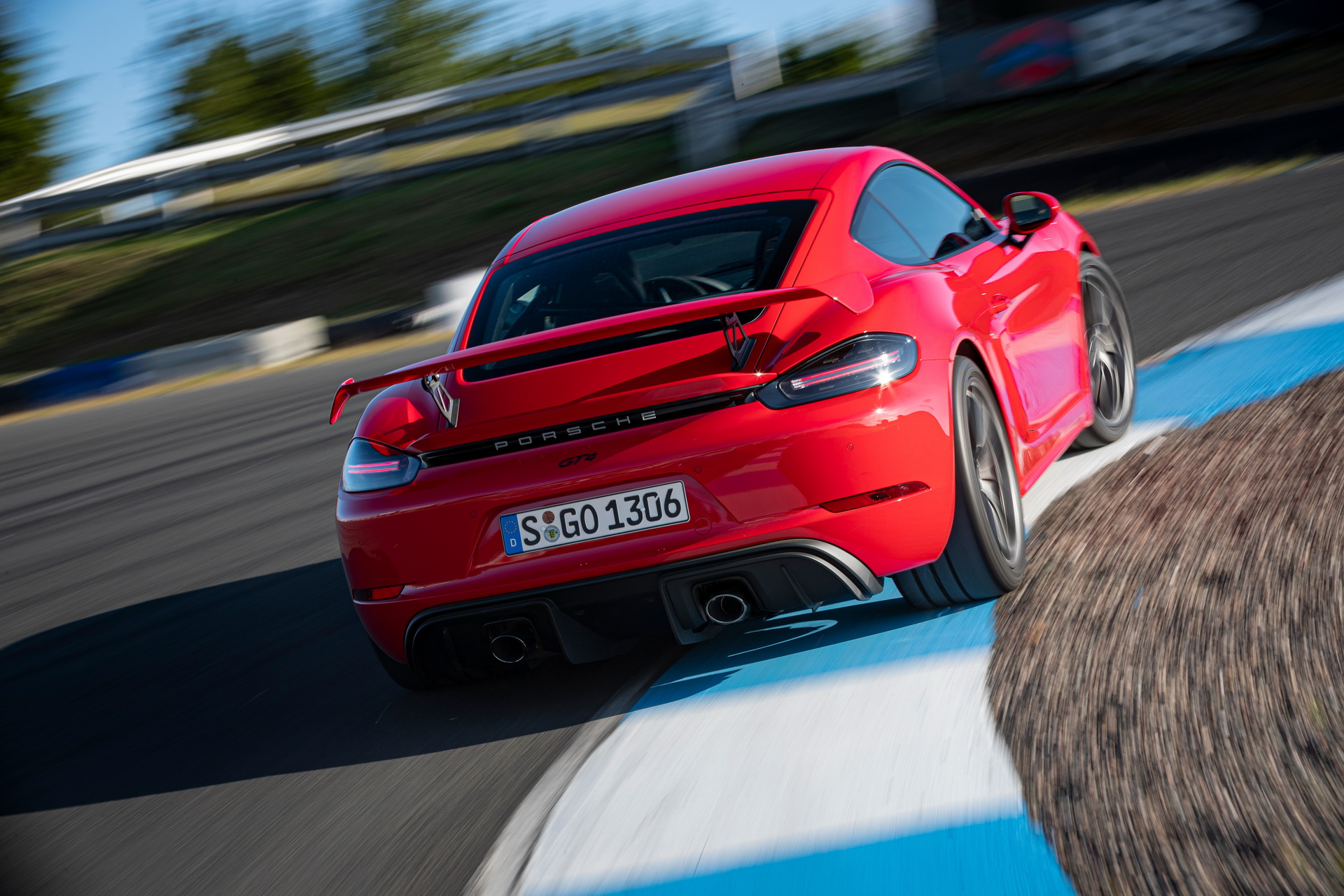 Massive Gallery Lets Us Bask In The Glory Of The 2020 Porsche 718 Cayman GT4