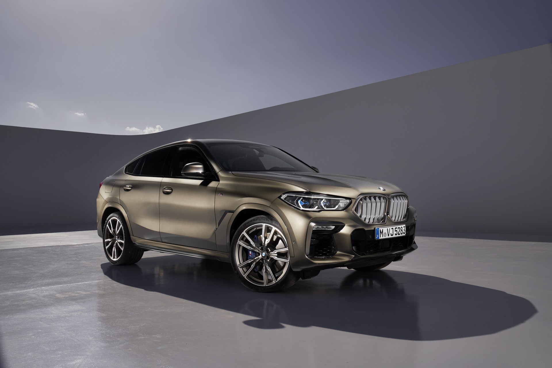 2020 BMW X6 Goes Official With Sportier Styling, 523 HP V8 Engine