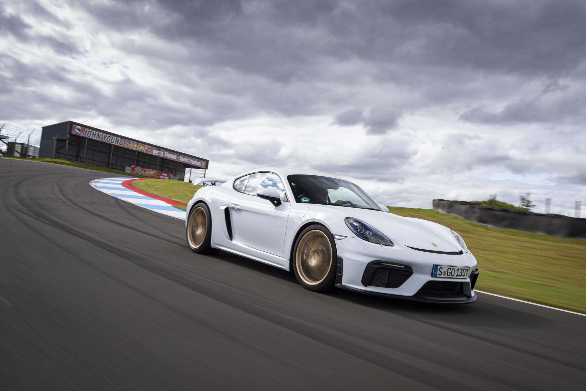 Massive Gallery Lets Us Bask In The Glory Of The 2020 Porsche 718 Cayman GT4