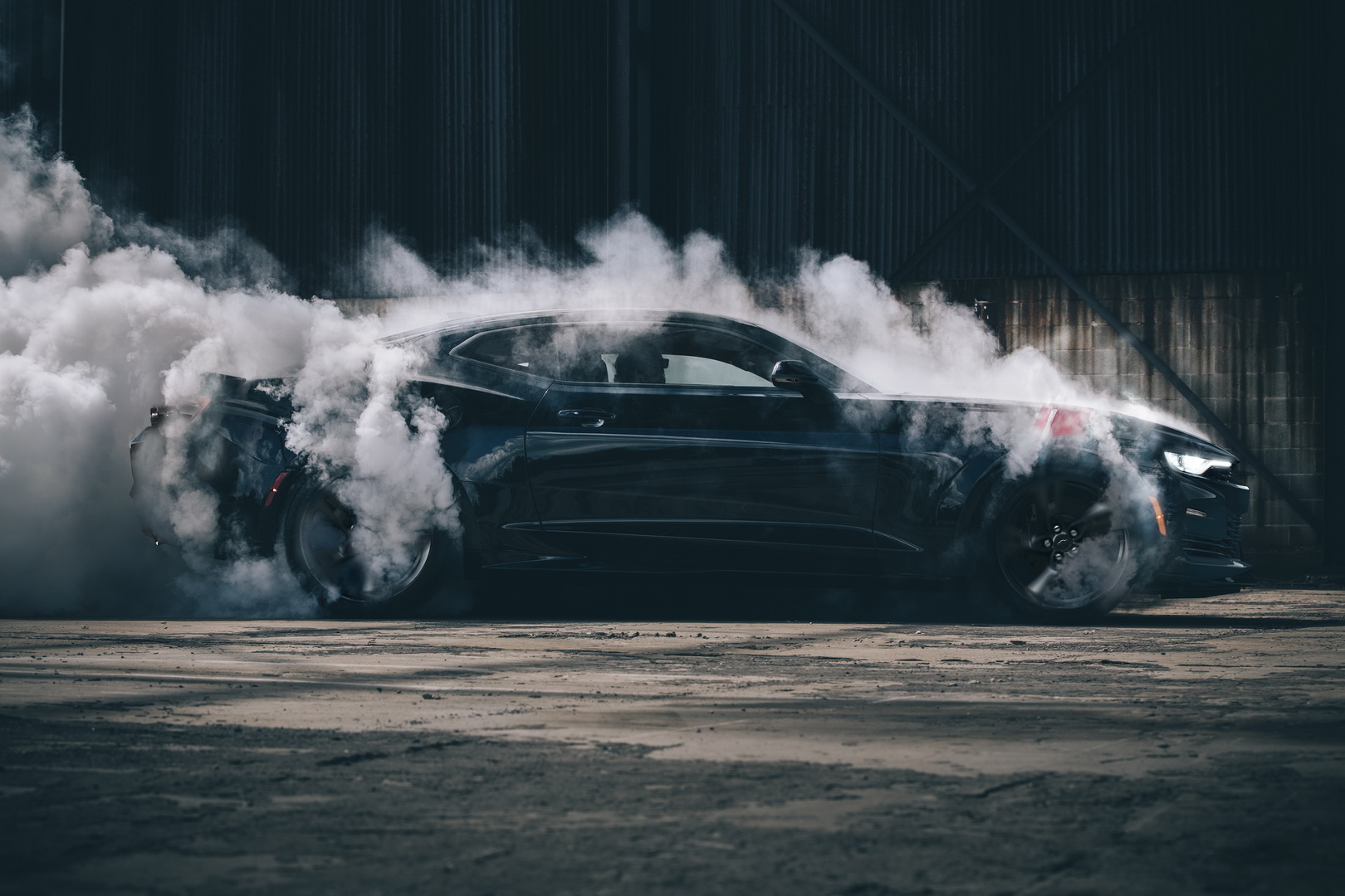 Russia’s Chevy Camaro Shock And Black Editions Pack A 238 HP Engine
