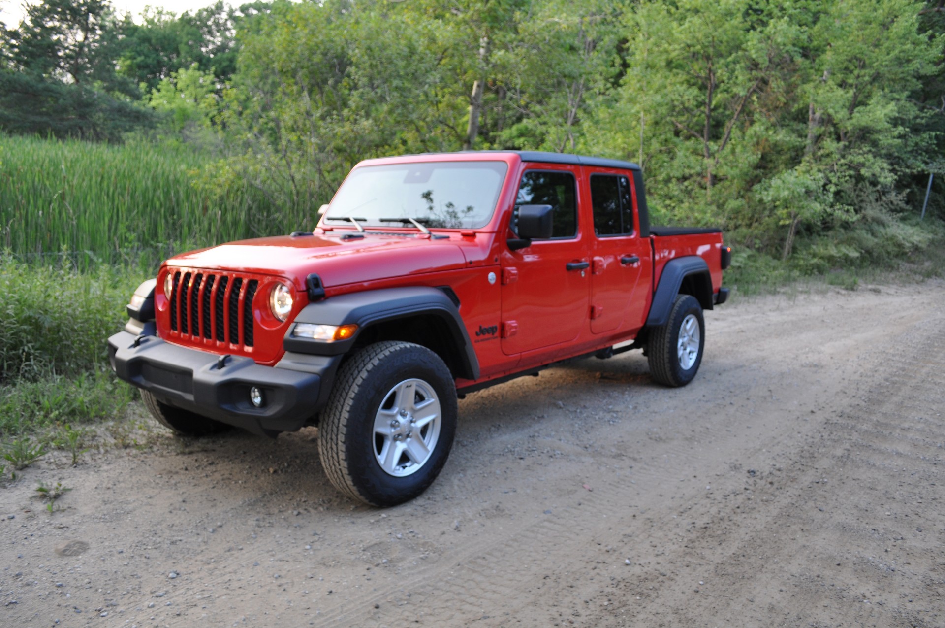 Driven: 2020 Jeep Gladiator Marks The End Of Boring Mid-Size Pickups