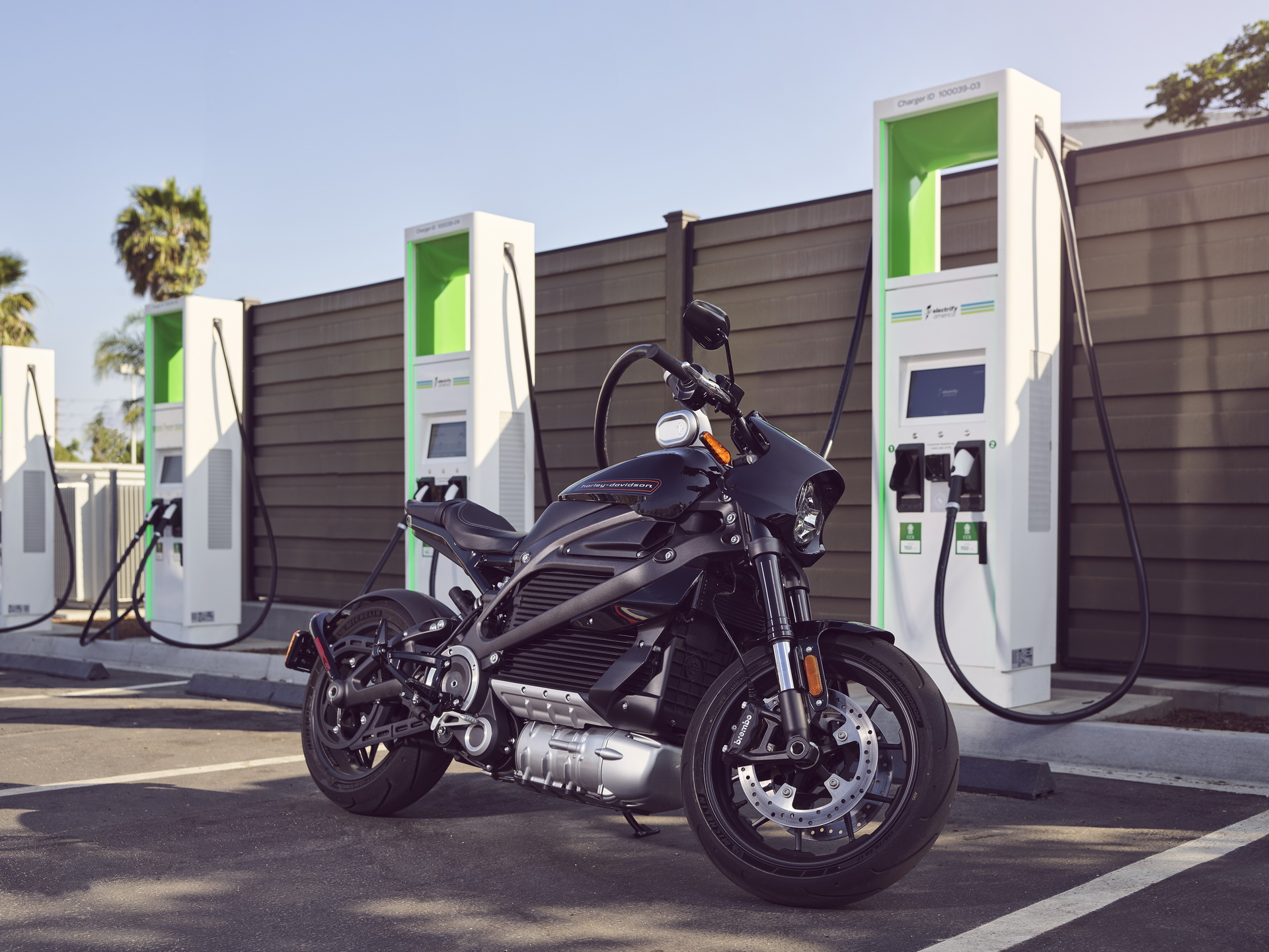 VW’s Electrify America Providing Fully Electric Harley-Davidson Owners With Charging Plan