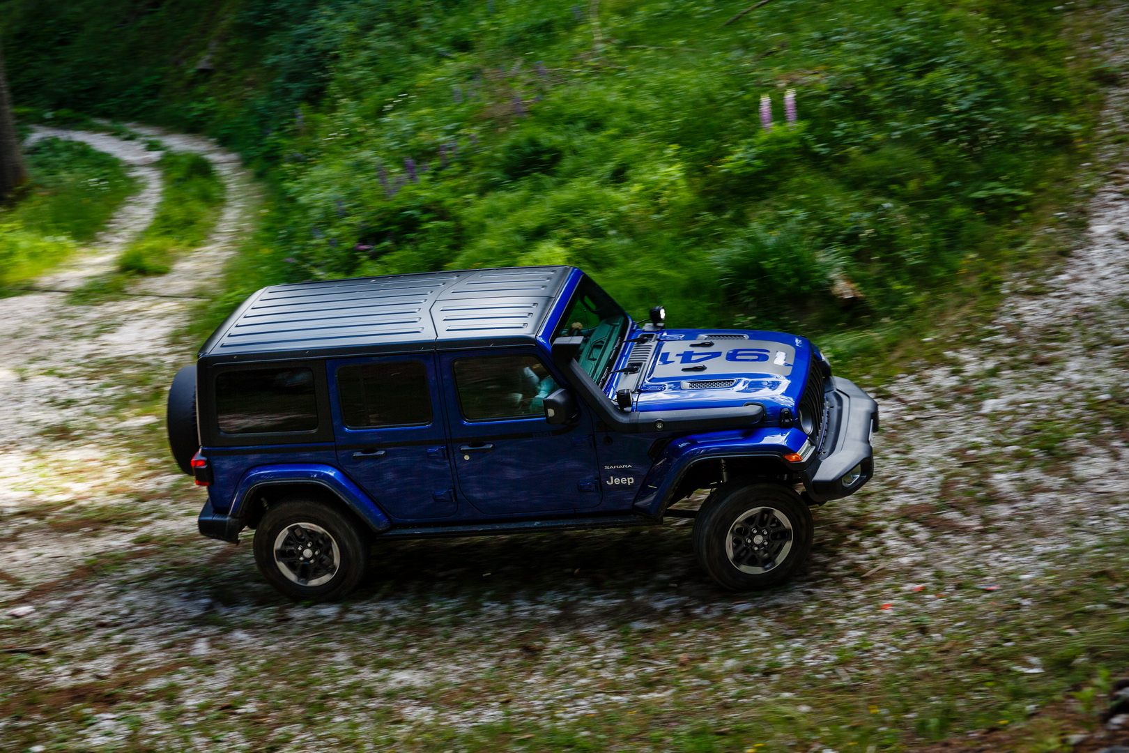 Euro-Spec Jeep Gladiator Getting 256 HP Diesel V6, Will Launch In 2020