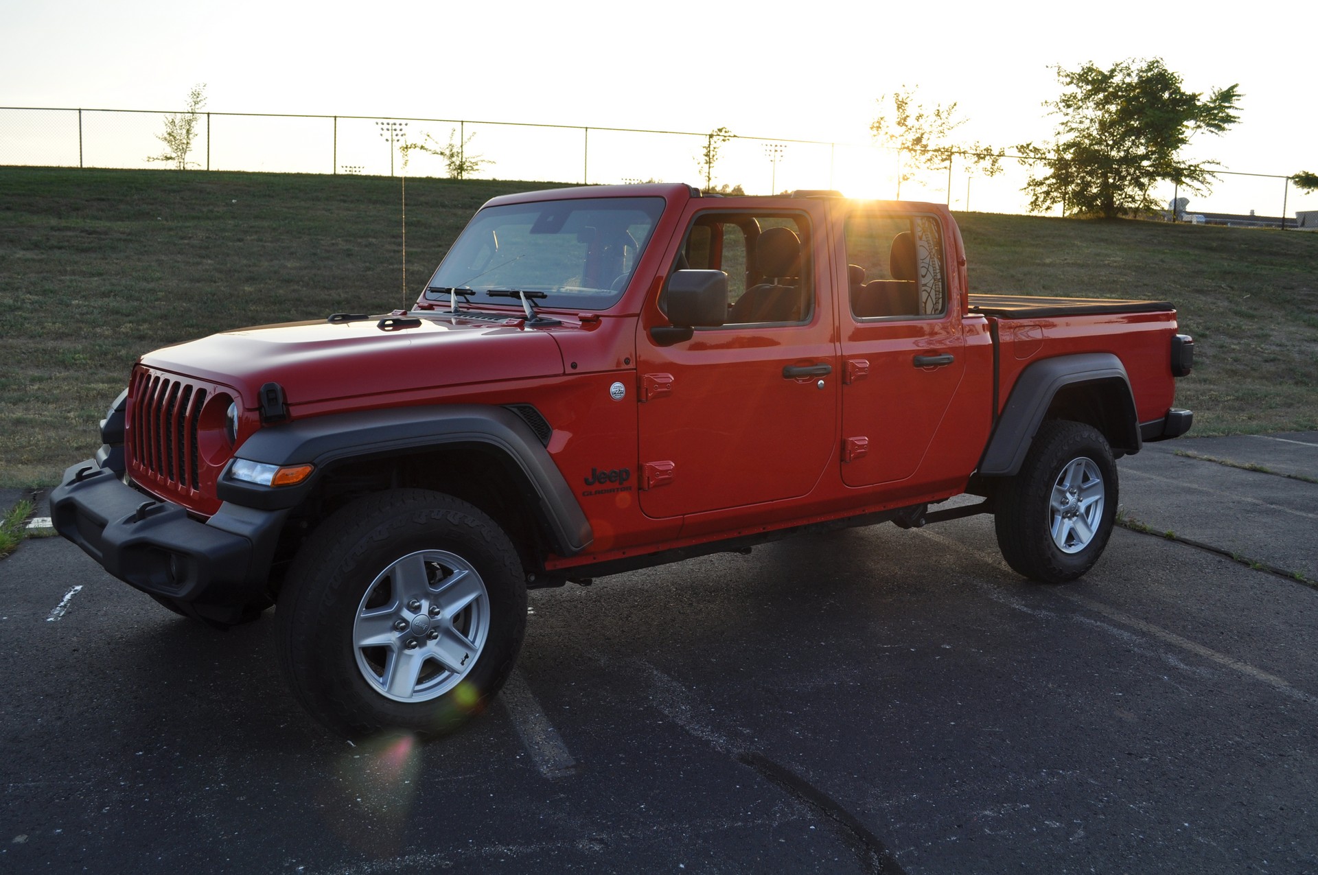 Driven: 2020 Jeep Gladiator Marks The End Of Boring Mid-Size Pickups