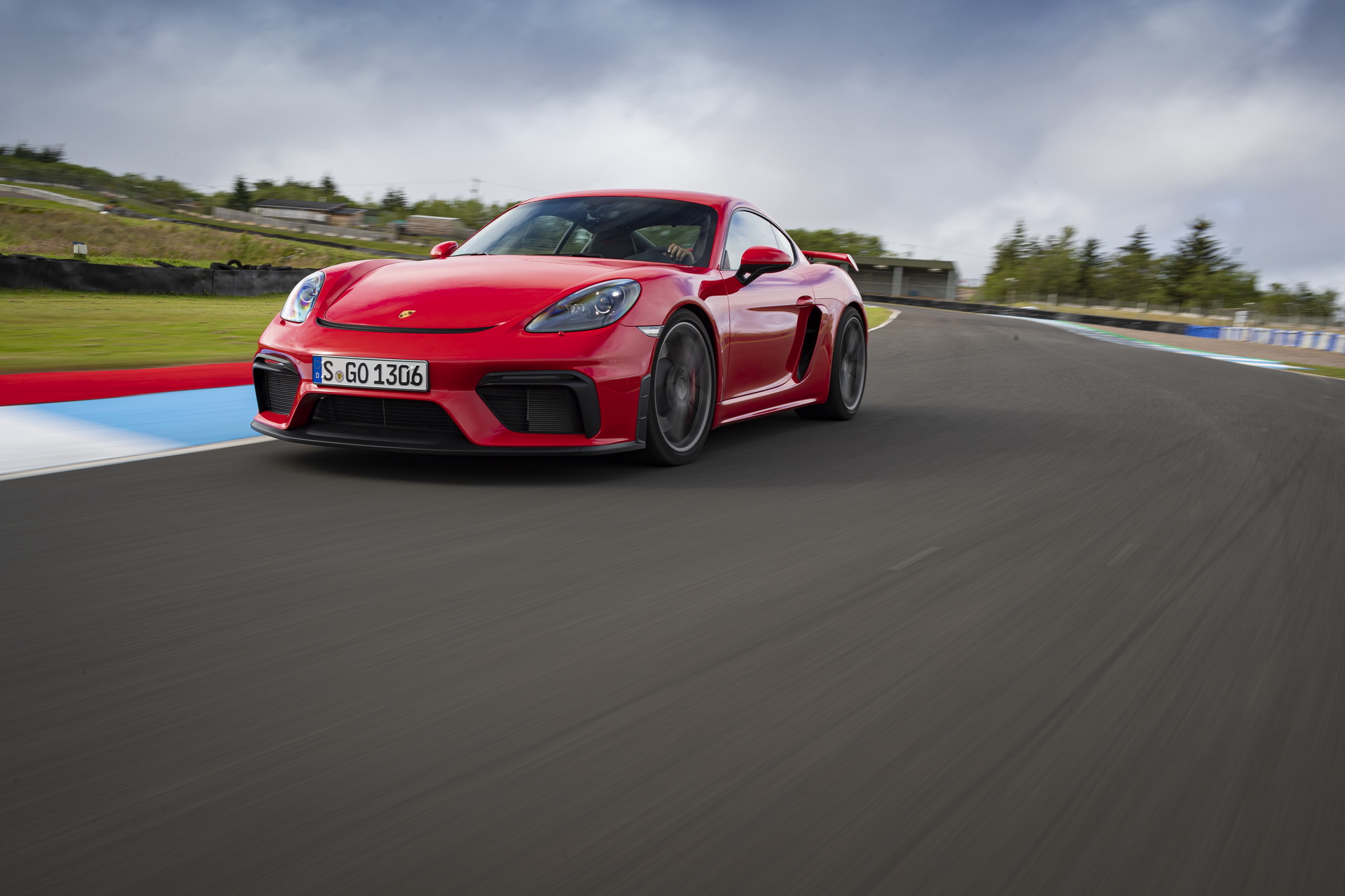 Massive Gallery Lets Us Bask In The Glory Of The 2020 Porsche 718 Cayman GT4