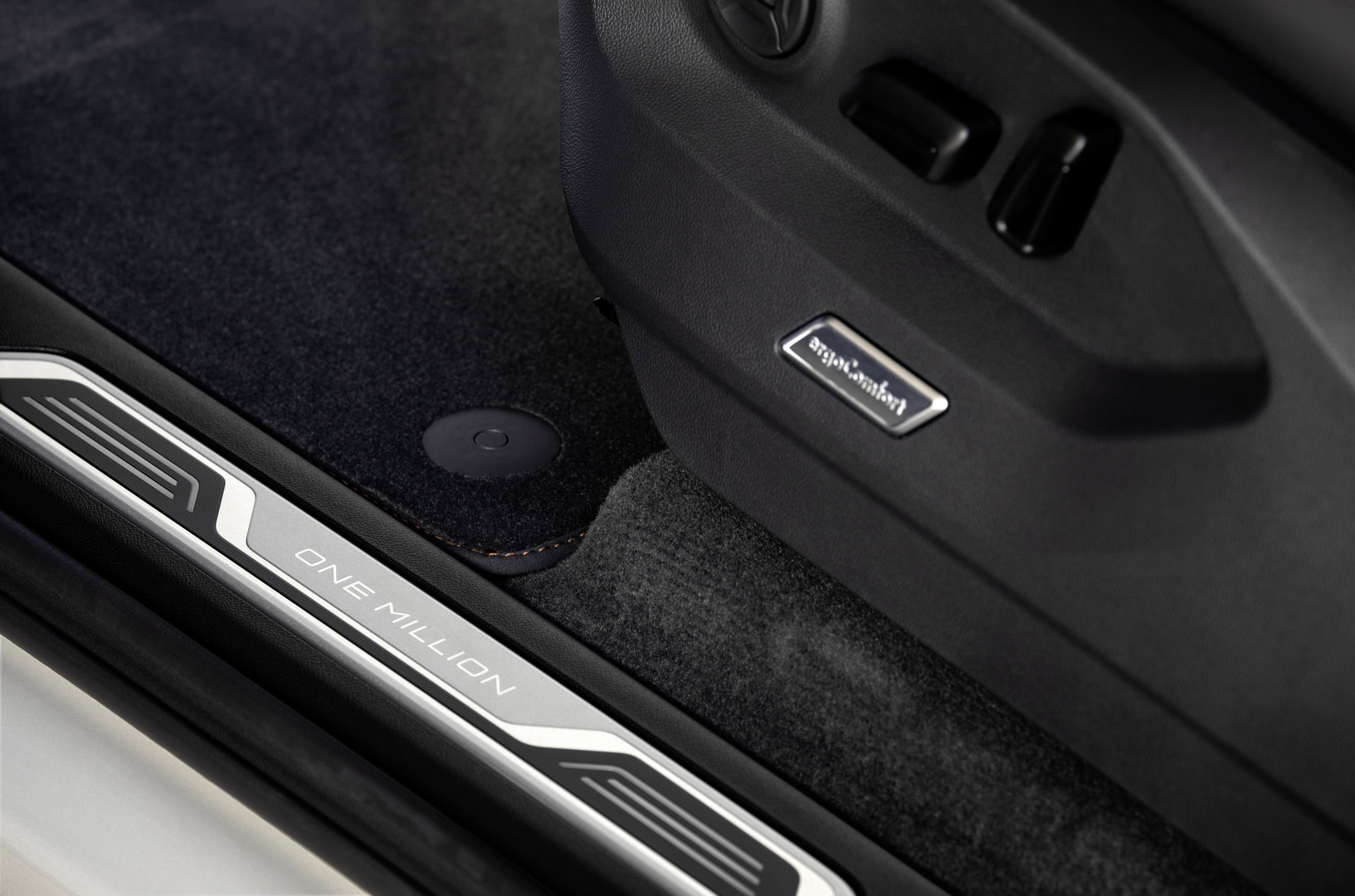 VW Touareg One Million Edition Celebrates Milestone With Special Look