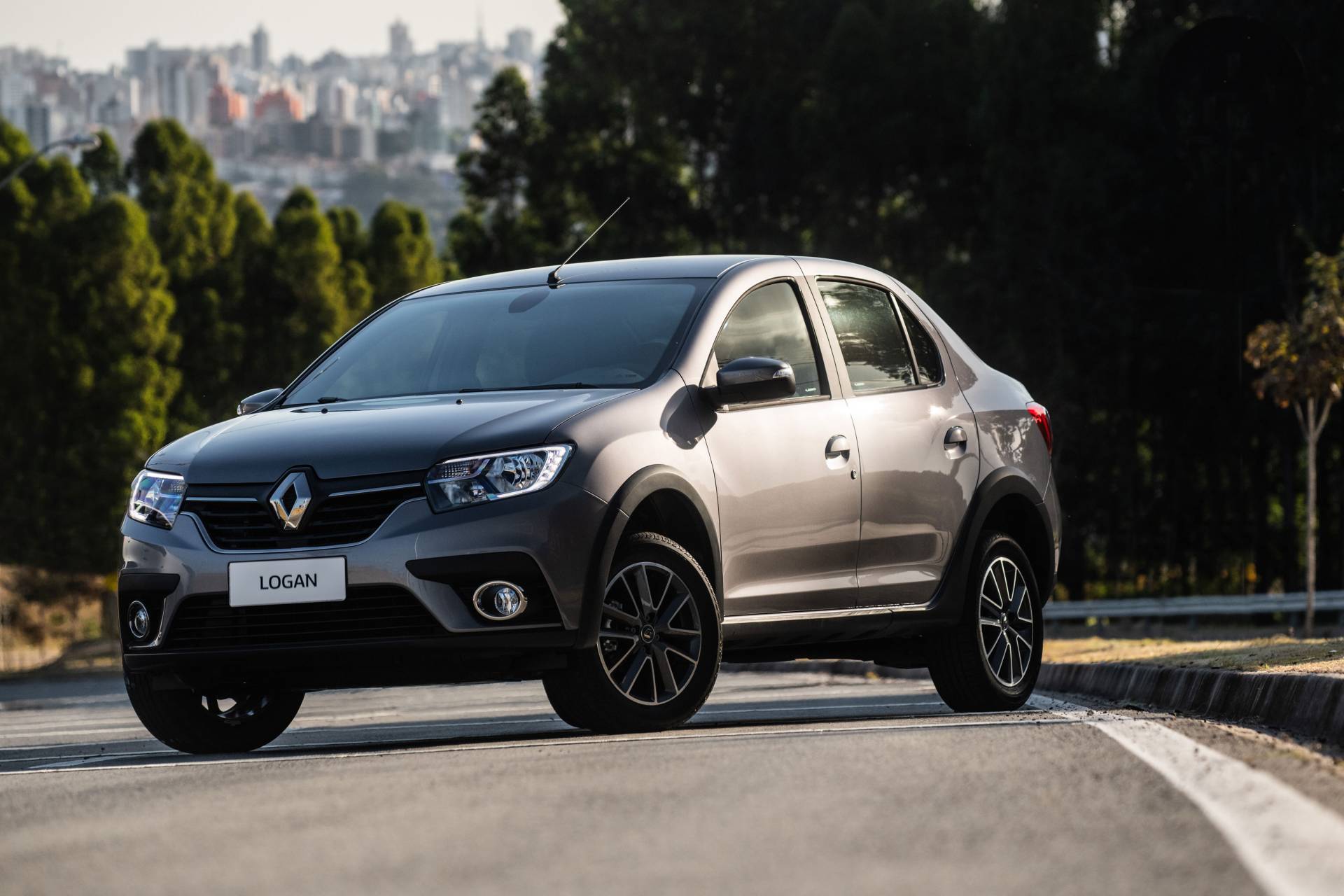 2020 Renault Logan, Sandero And Stepway Unveiled In Brazil With New Styling, CVT Option