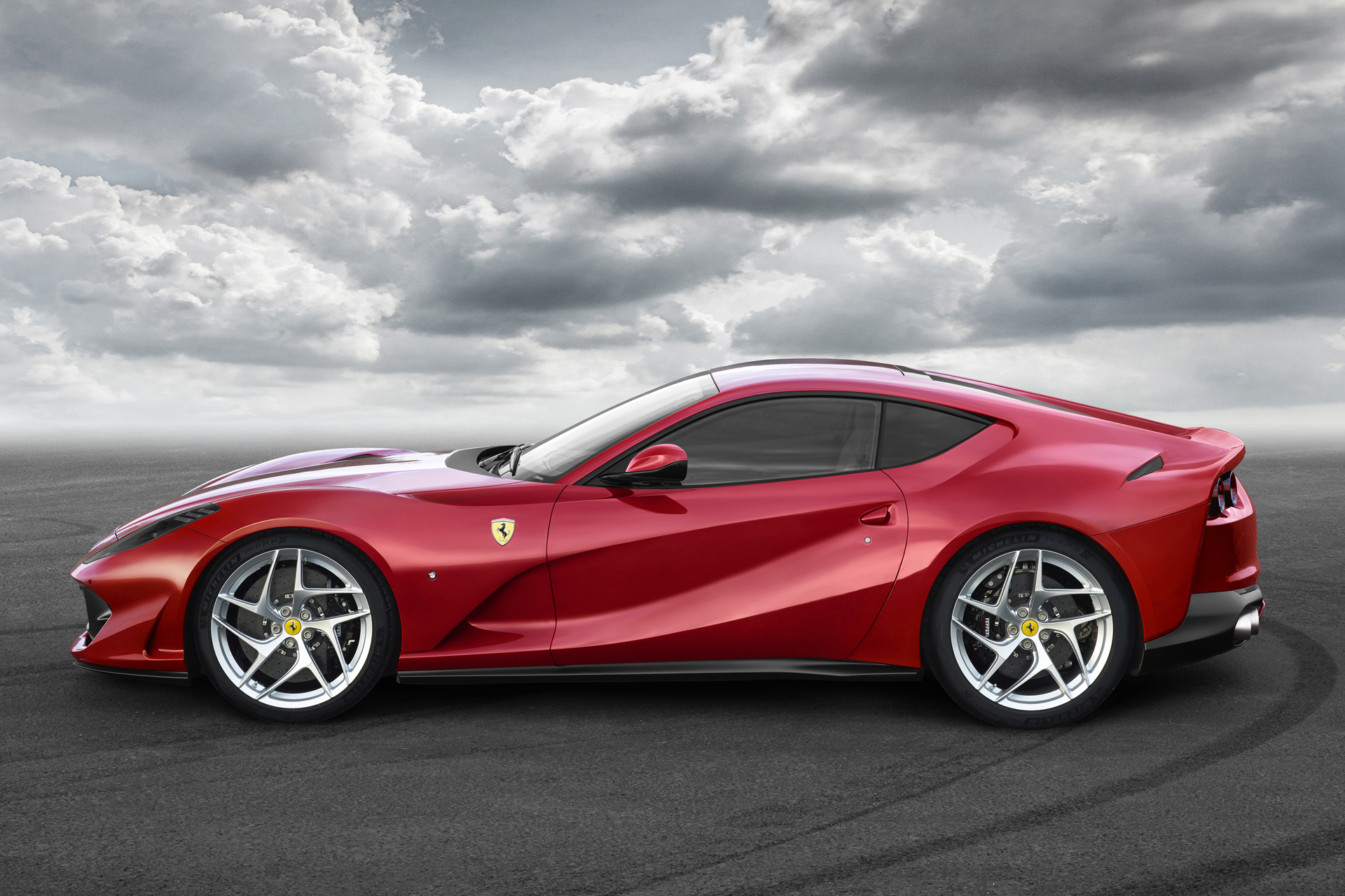 Ferrari 812 Superfast Spider Tipped To Debut In September