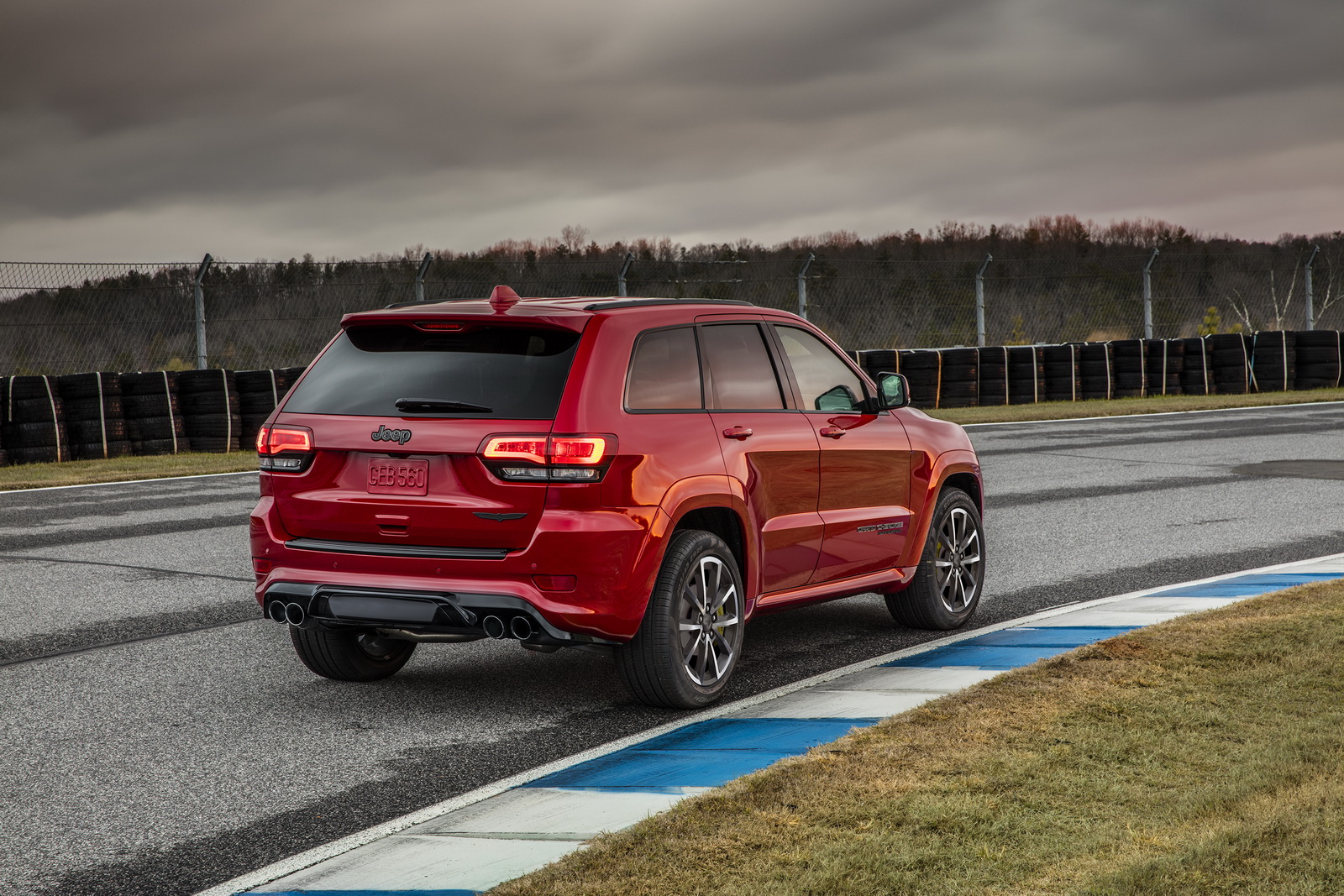New Jersey Man Arrested For Going 142 MPH (228km/h) In Jeep Grand Cherokee Trackhawk