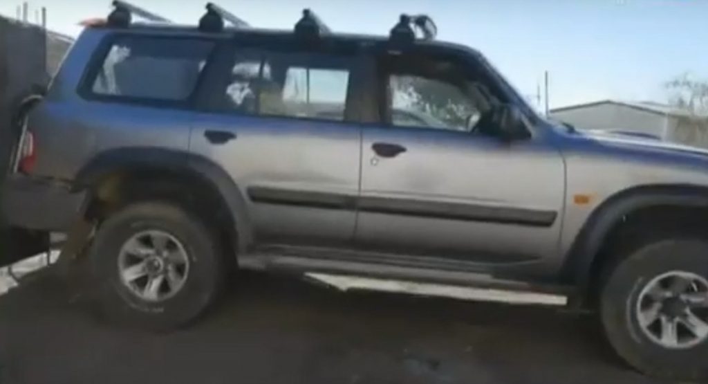  Four Aussie Kids Steal Nissan Patrol For 900 Km Road Trip