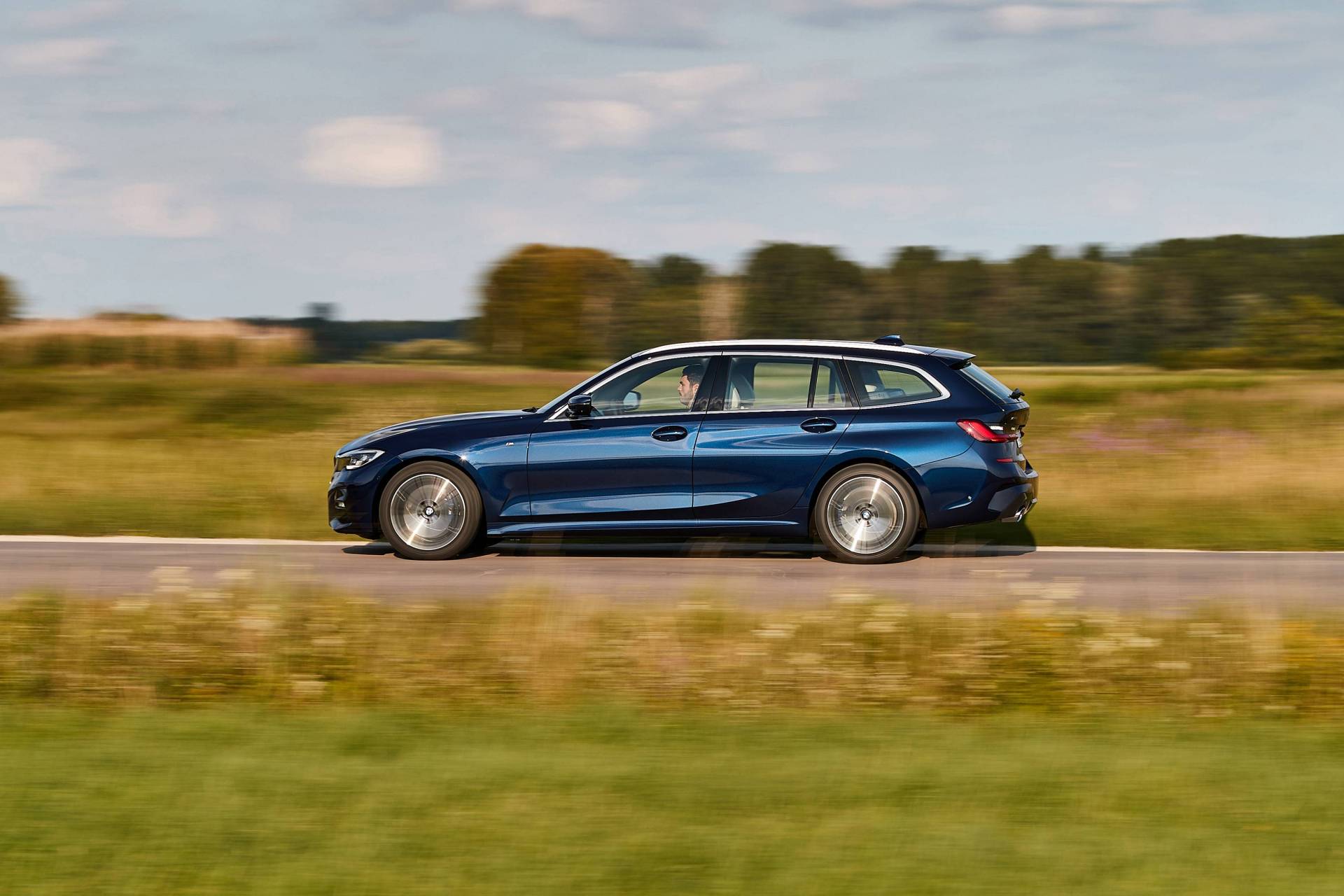 BMW Teases U.S. With “Forbidden Fruit” 2020 3 Series Touring Gallery