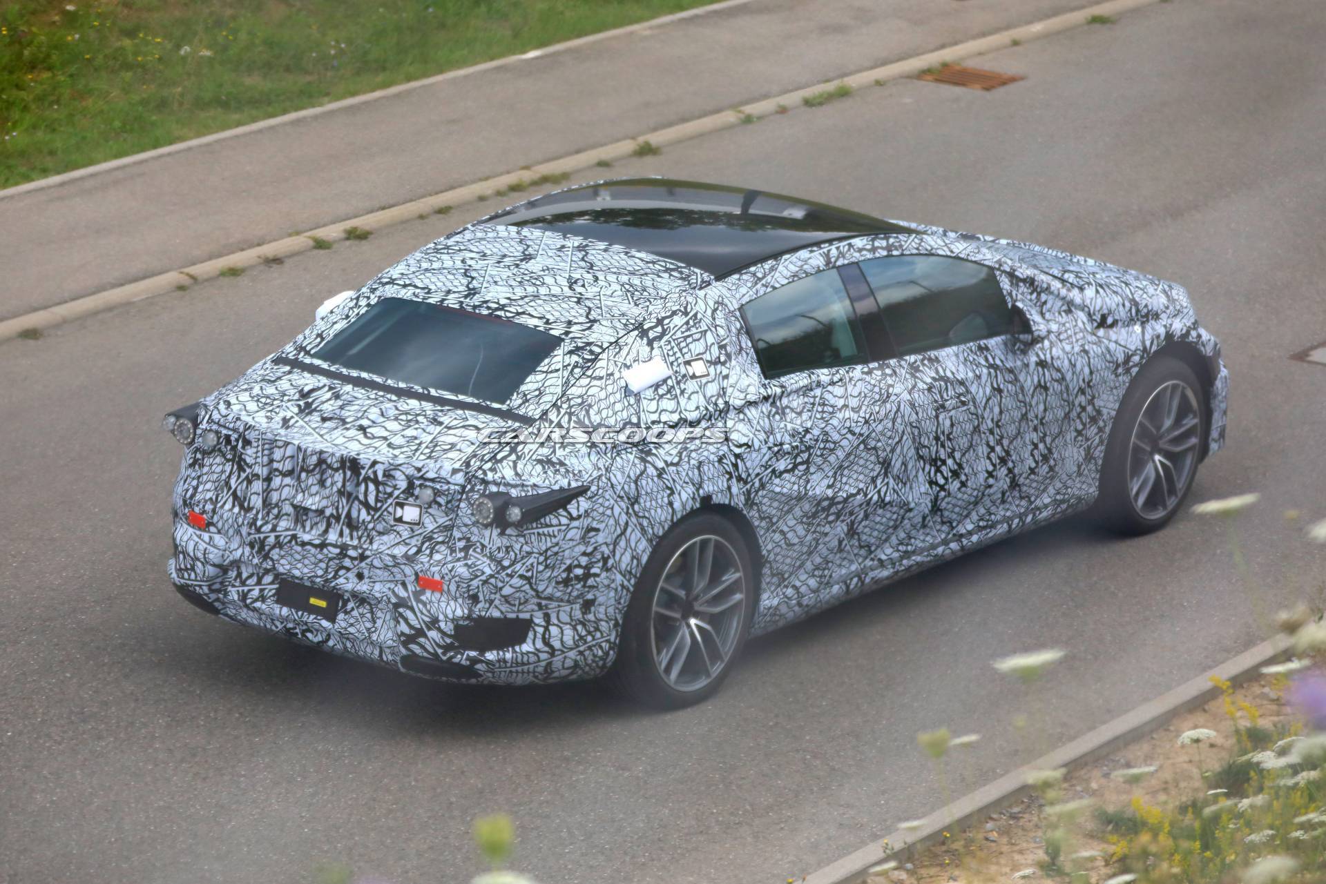 2021 Mercedes EQS Electric Flagship Shows Production Body, Should Porsche Taycan Worry?