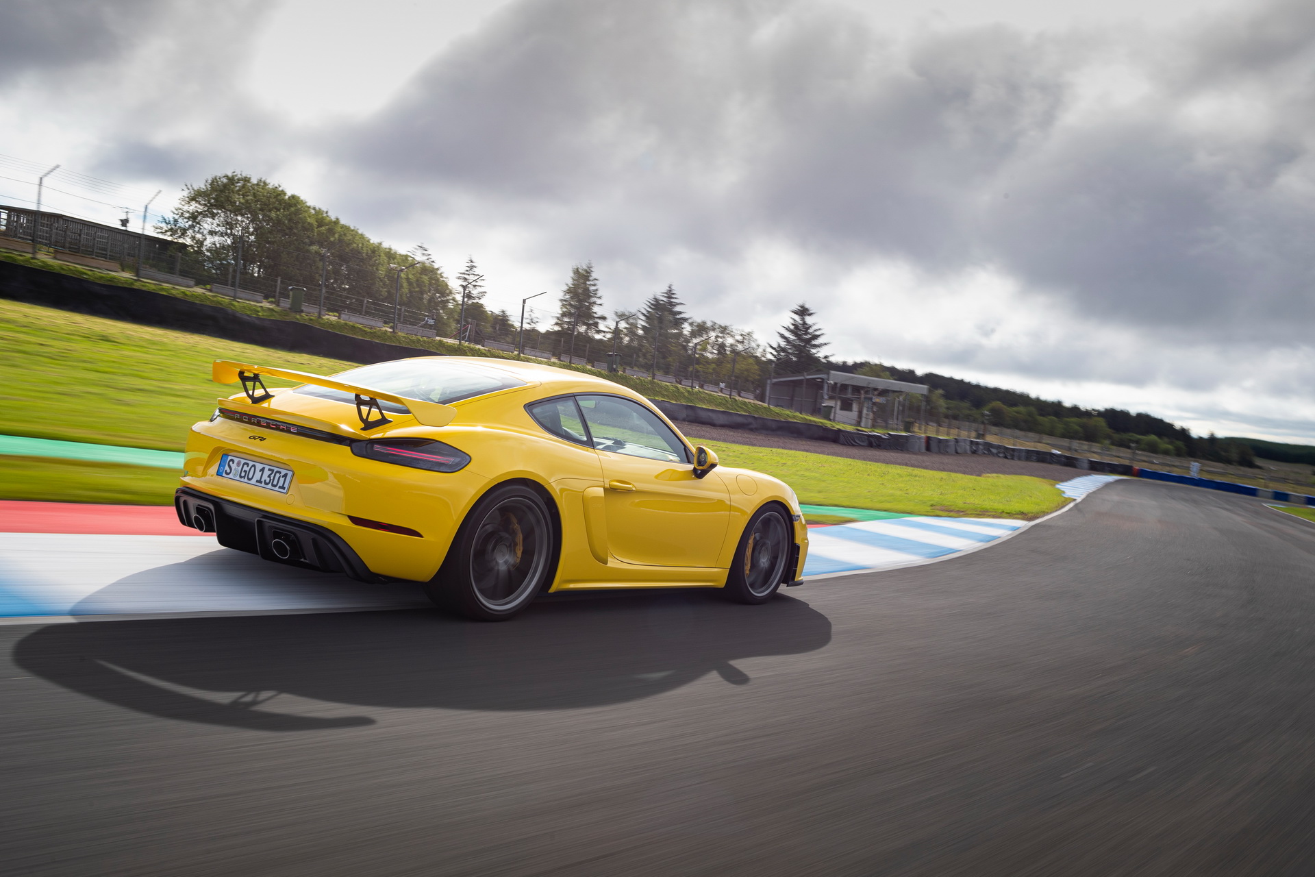Massive Gallery Lets Us Bask In The Glory Of The 2020 Porsche 718 Cayman GT4