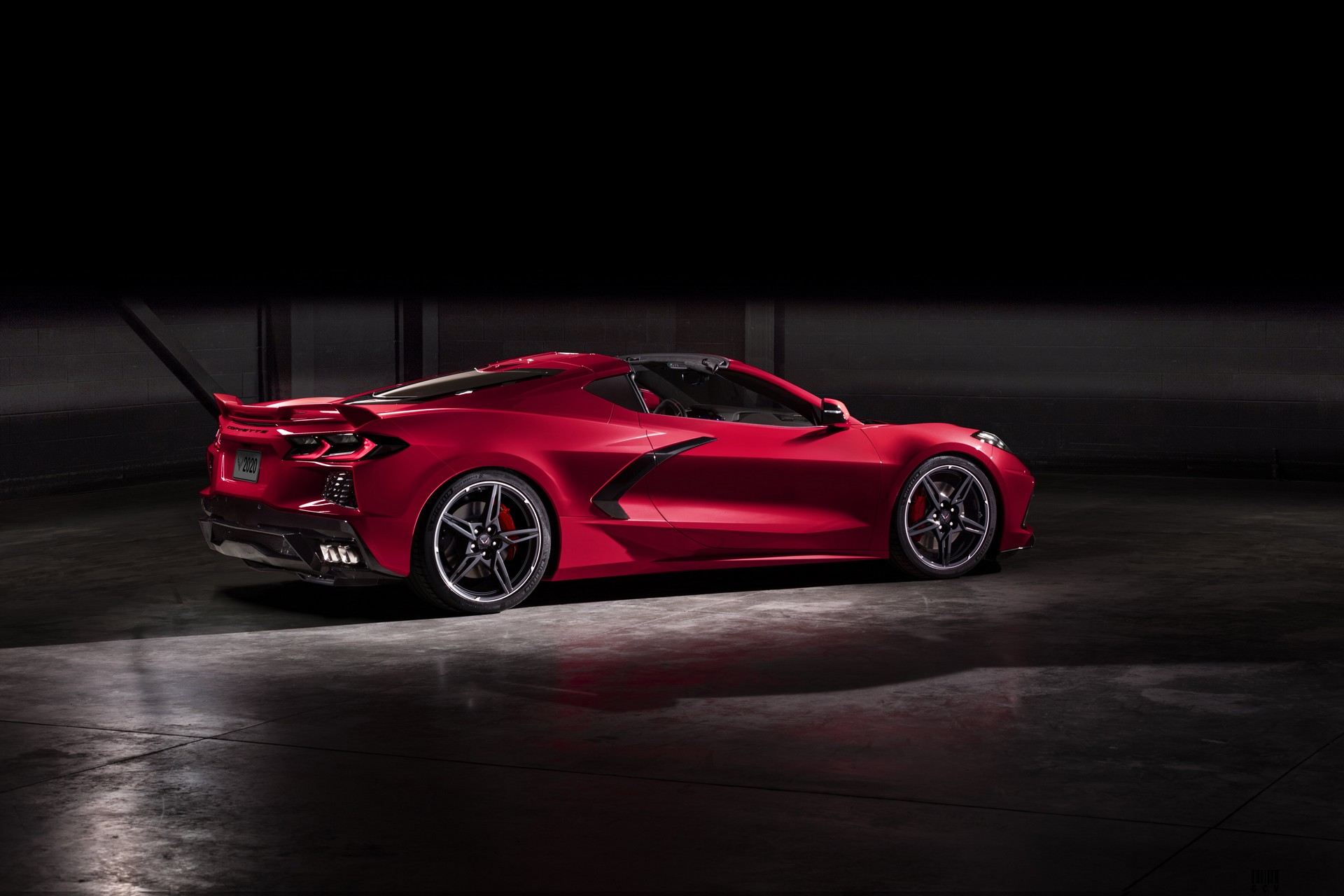 2020 Corvette C8 Is America’s Mid-Engine Sports Car For The Masses
