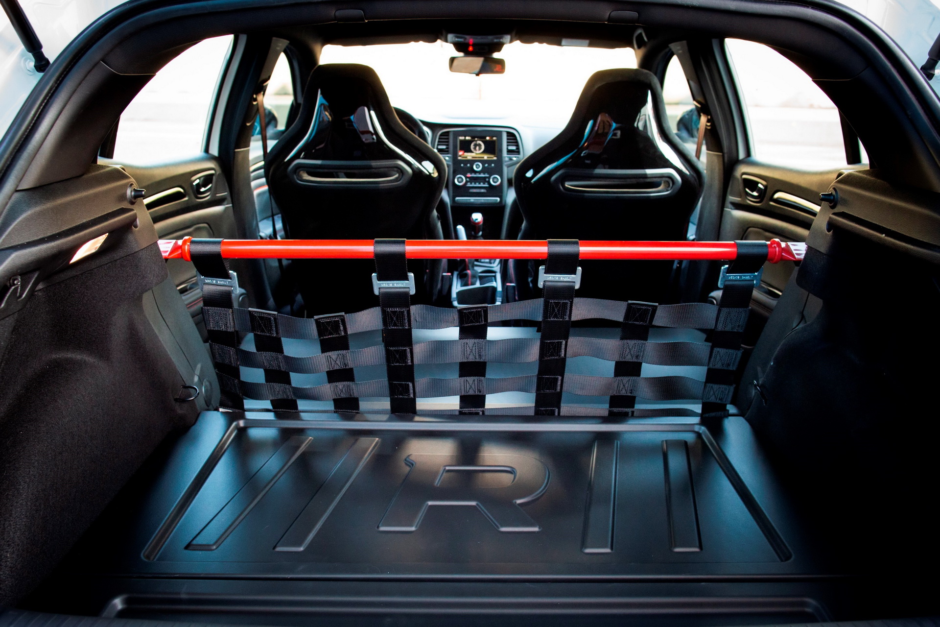 Renault Details Megane RS Trophy-R, The Purest Hot Hatch Of Them All