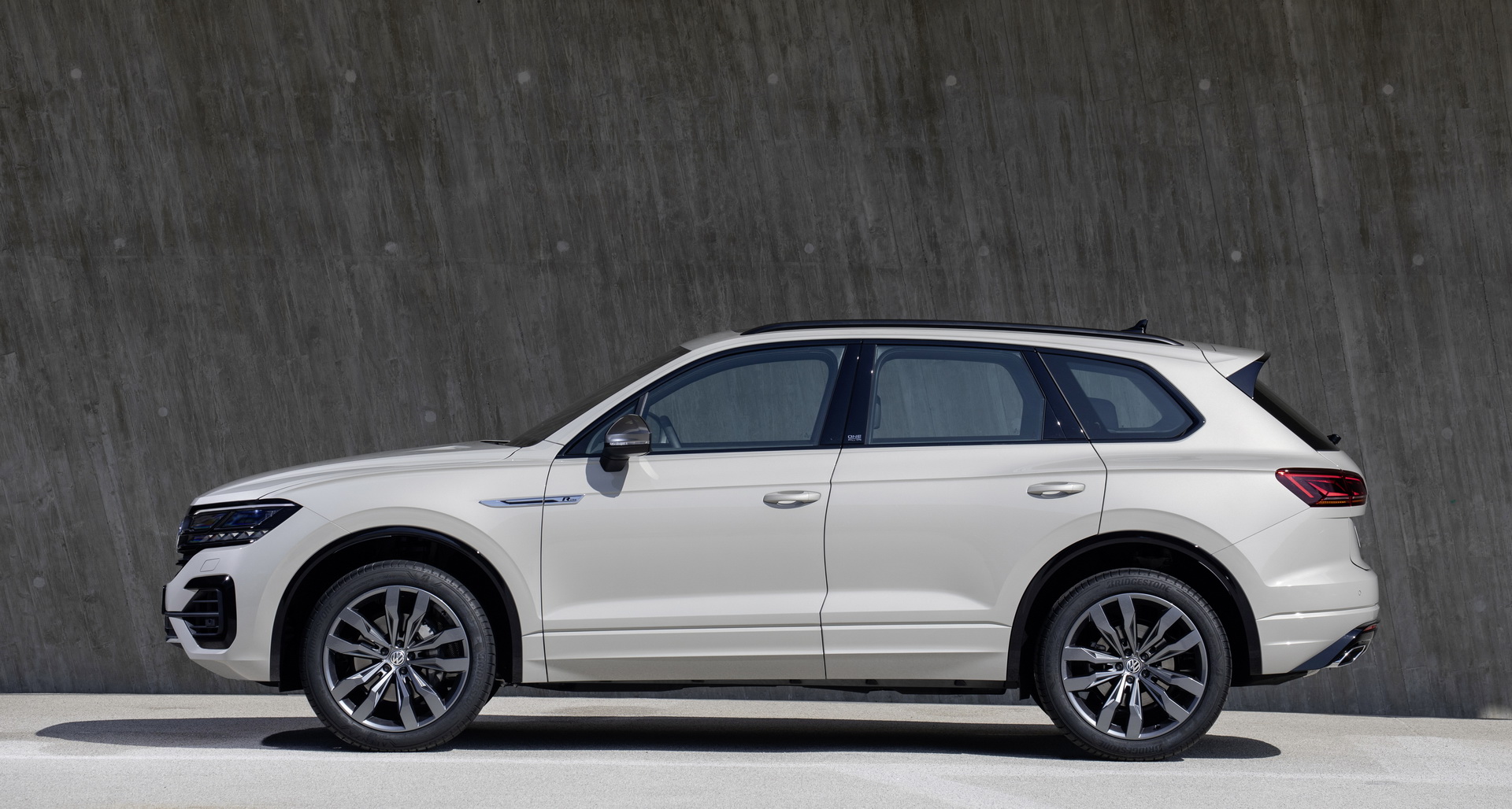 VW Touareg One Million Edition Celebrates Milestone With Special Look